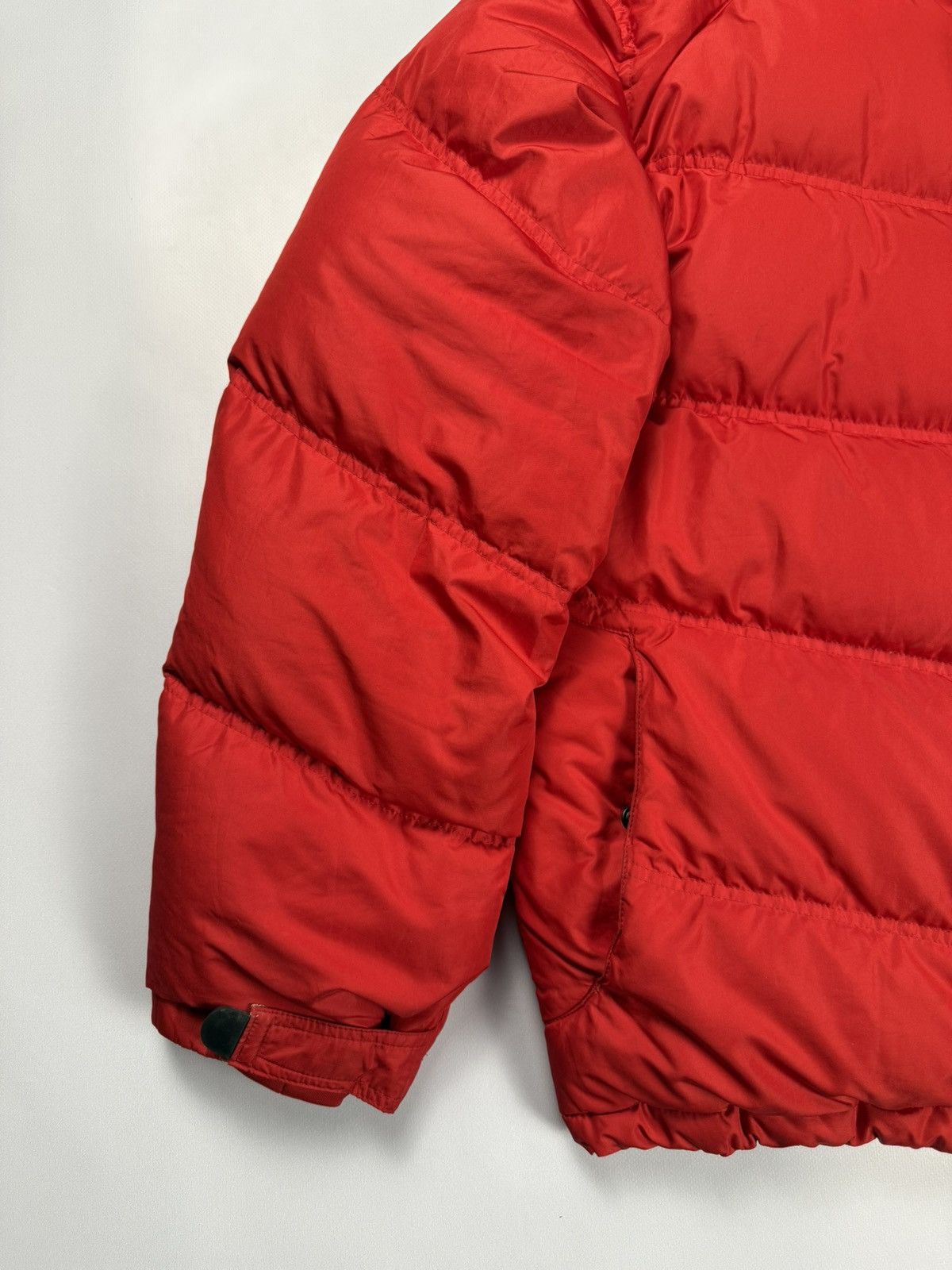 Nike Vintage Nike Puffer Red Down Jacket Y2K Size L Size US L / EU 52-54 / 3 - 2 Thumbnail