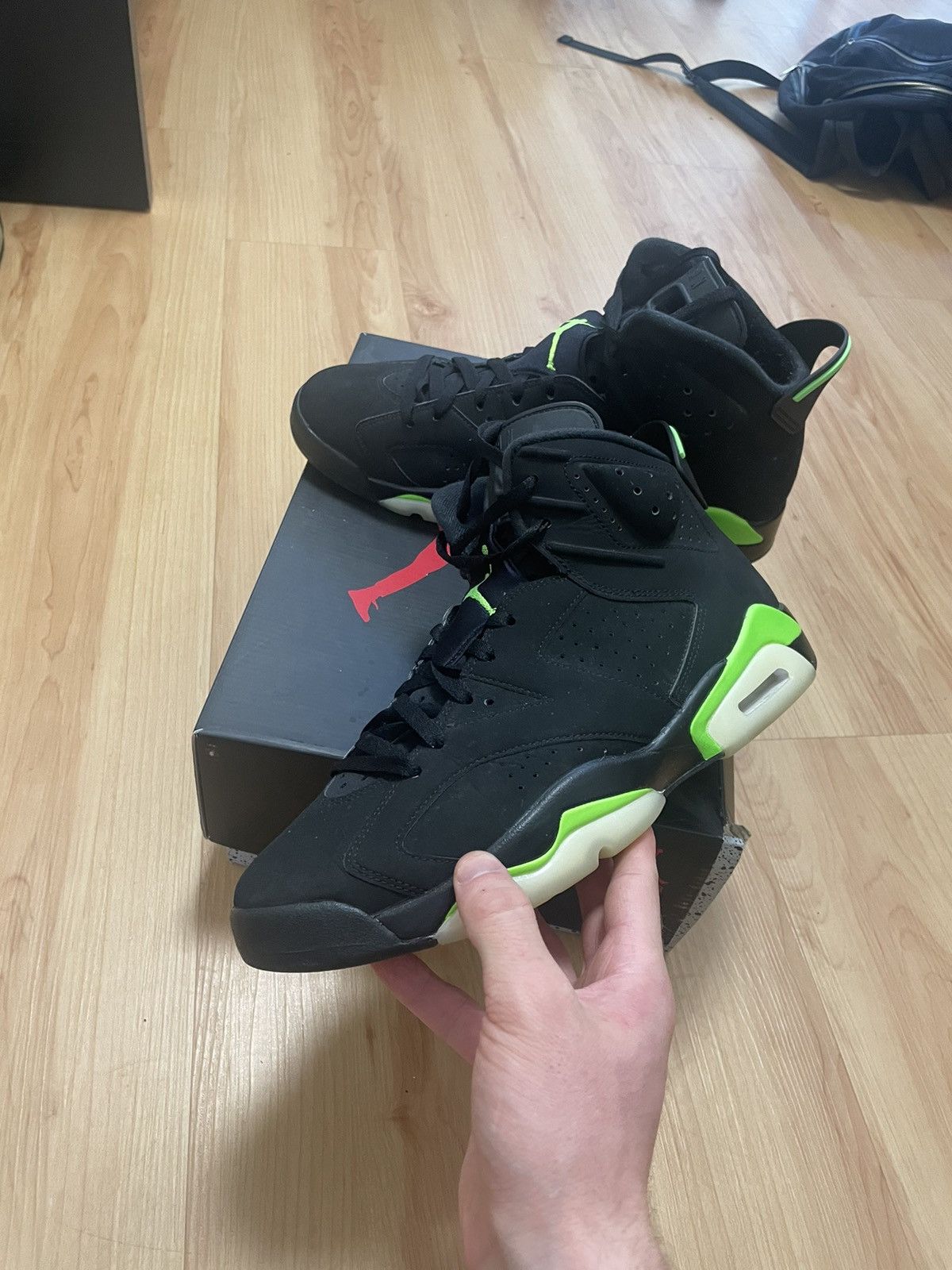 Jordan Brand Jordan 6 Retro ‘Electric Green’ Size US 12 / EU 45 - 2 Thumbnail