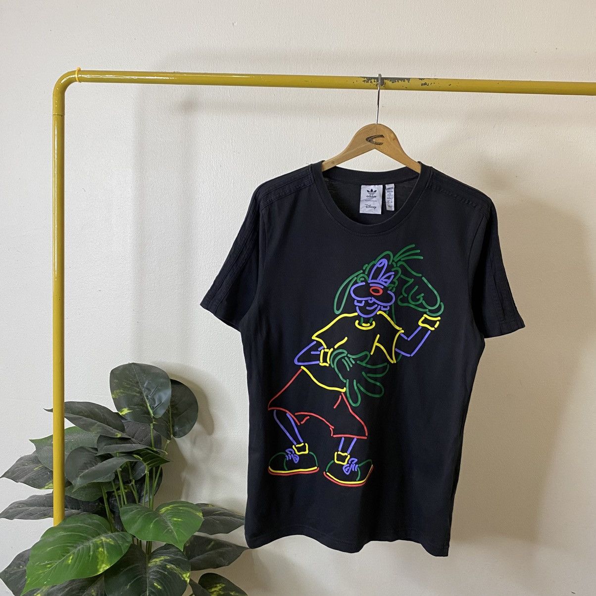 Adidas Adidas x Disney Goofy Collaboration T Shirt Size US L / EU 52-54 / 3 - 1 Thumbnail