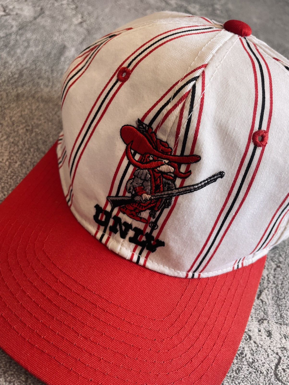 Starter VTG Starter NBA UNLV RUNNIN REBELS Striped Cap / Snapback Size ONE SIZE - 5 Thumbnail