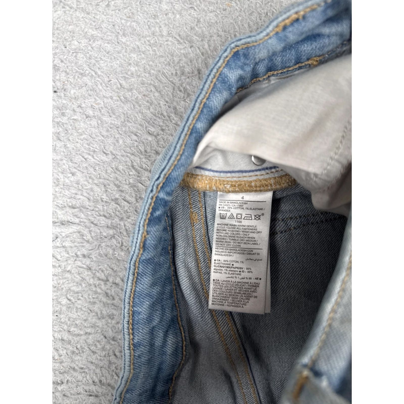 Old Navy VINTAGE Old Navy Higher High-Rise Flare Jeans Womens 4 Blue Light Wash Stretch 25x30 Size 27" / US 4 / IT 40 - 7 Thumbnail