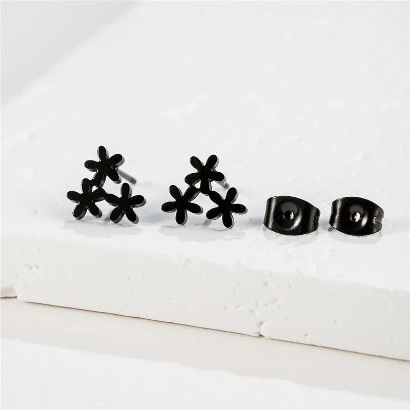 Jewelry Bohemian Flower Mini Stud Earrings Charm Earring Gift Size ONE SIZE - 1 Preview