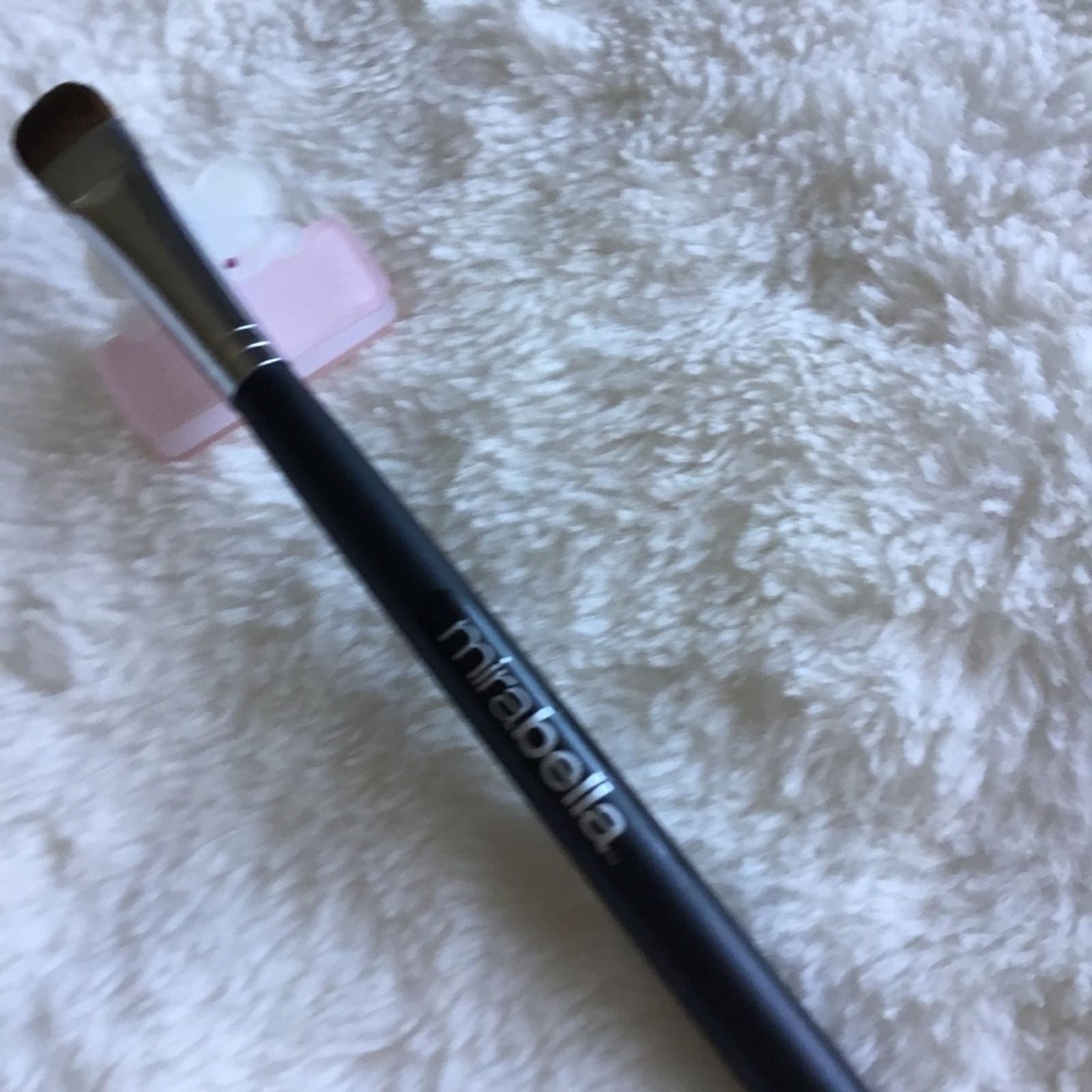 Other Mirabella Black Eyeshadow Blending Brush Size ONE SIZE - 3 Thumbnail