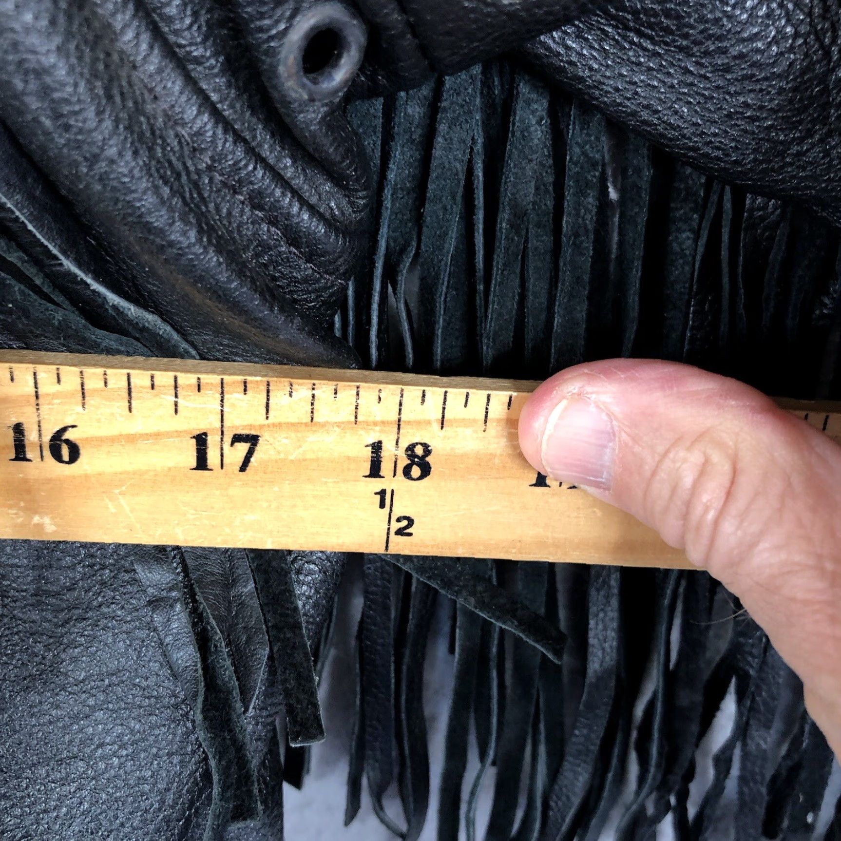 Vintage VINTAGE Black Leather Jacket Womens M Moto Fringe Scrolls Braids Biker Whimsigoth Rock Leather Jacket? Size M / US 6-8 / IT 42-44 - 4 Thumbnail