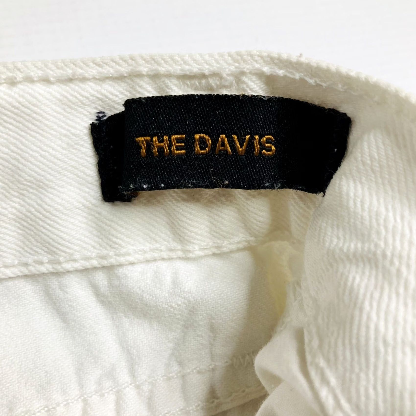 Denime Genetic Denim Jeans White Size 24 Skinny Distressed Inseam 30 Low Rise 5-Pocket Womens Size 42" / US 20 - 4 Thumbnail