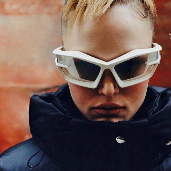 Givenchy Givenchy GV40049U 43C Sunglasses Orange Geometric Frame Size ONE SIZE - 3 Thumbnail