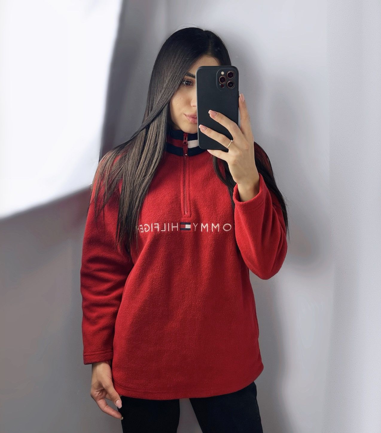 Tommy Hilfiger × Vintage Vintage Tommy Hilfiger fleece sweatshirt sweater red hoodie Size L / US 10 / IT 46 - 1 Thumbnail