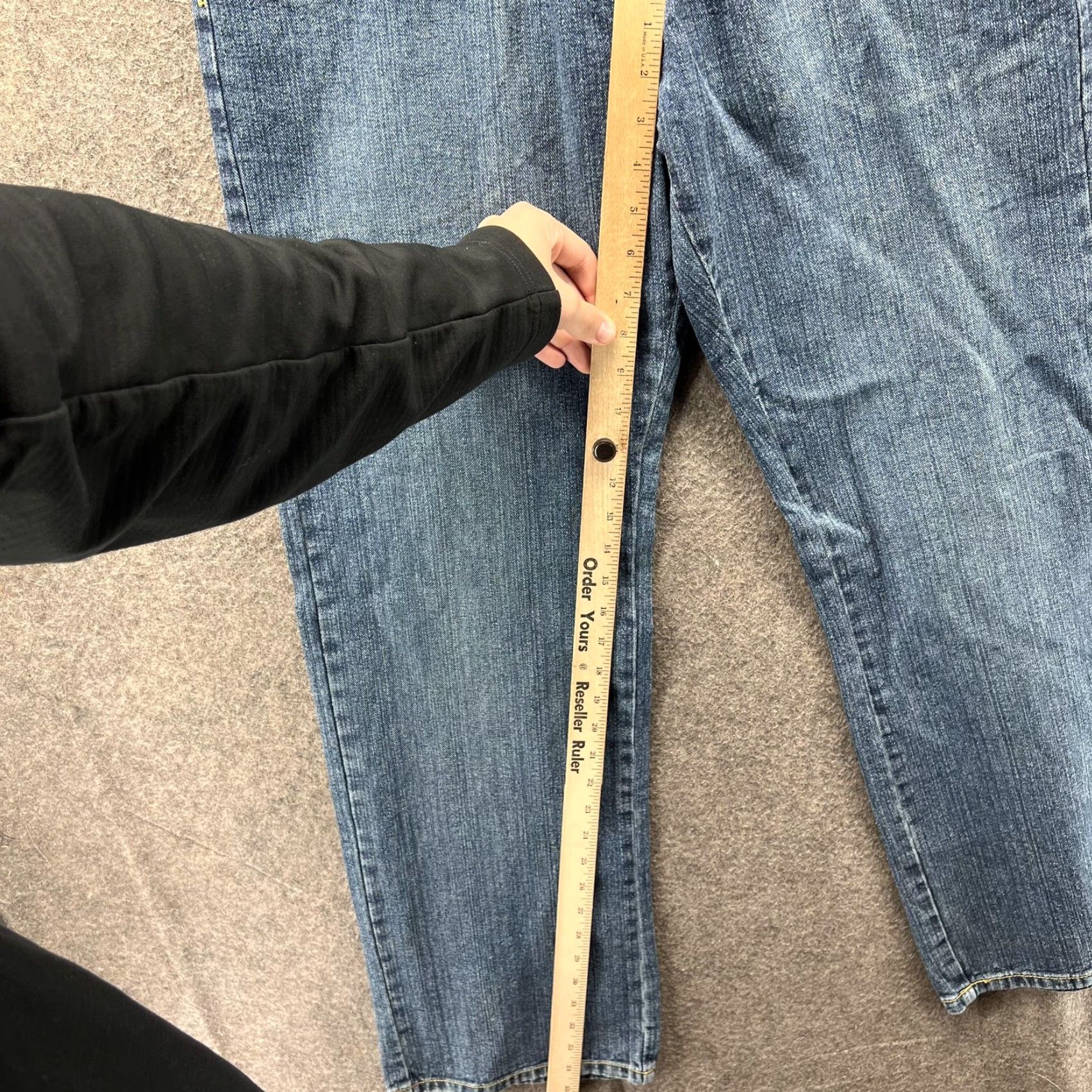 Karl Kani VINTAGE Karl Kani Jeans Mens 32x33 Blue Relaxed Straight Denim Hip Hop Y2K NEW Straight Jeans Mens Regular 32 33 Blue Hip Hop Theme Mens Jeans Size US 32 / EU 48 - 3 Thumbnail