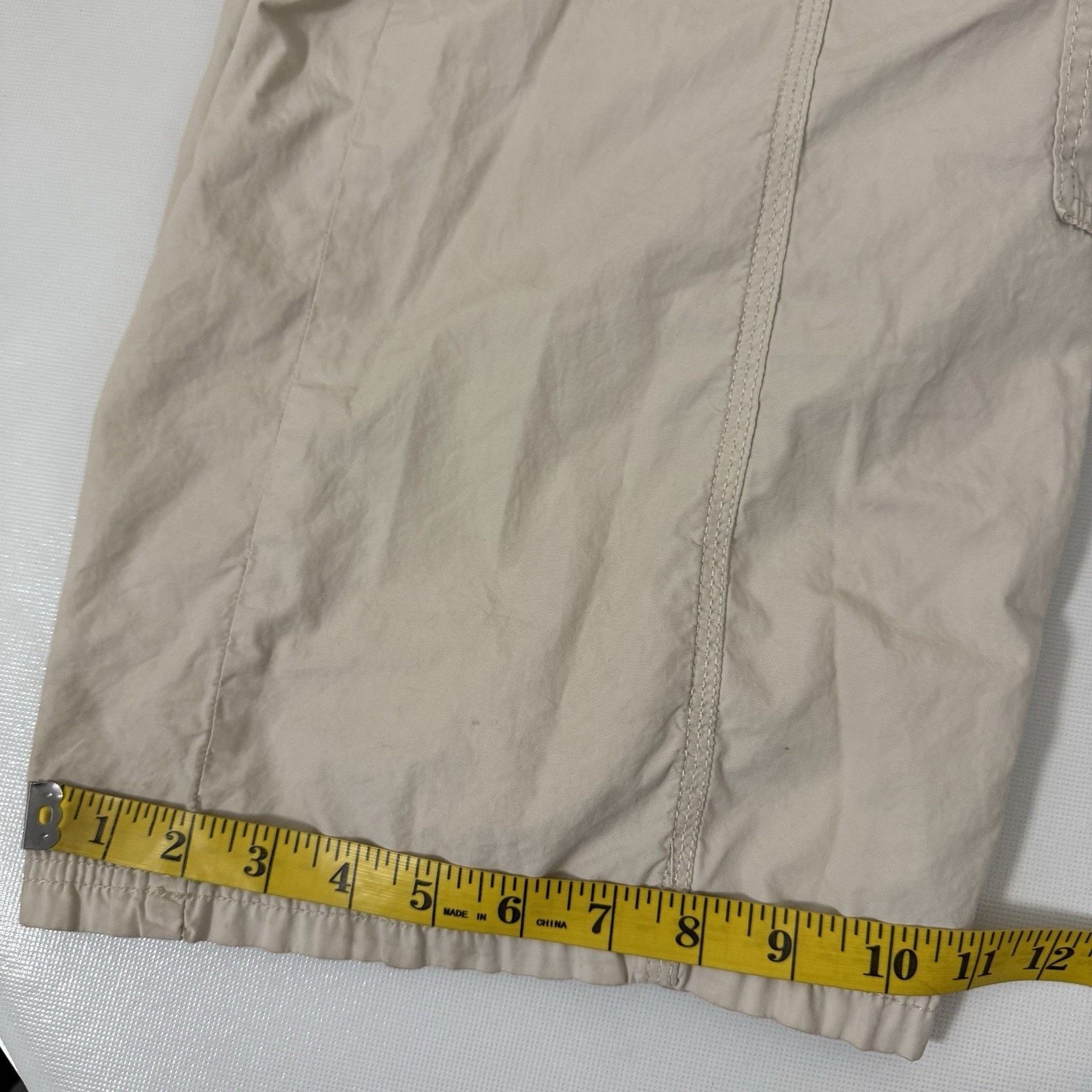 Bdg BDG baggy y2k cargo 90s relaxed fit khaki wide leg pants Size 28" / US 6 / IT 42 - 8 Thumbnail
