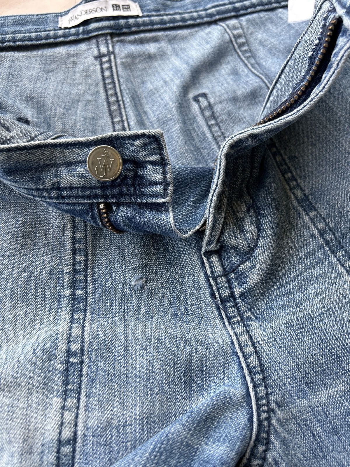 JW Anderson × Uniqlo JW Anderson x Uniqlo Jean Size US 30 / EU 46 - 10 Thumbnail