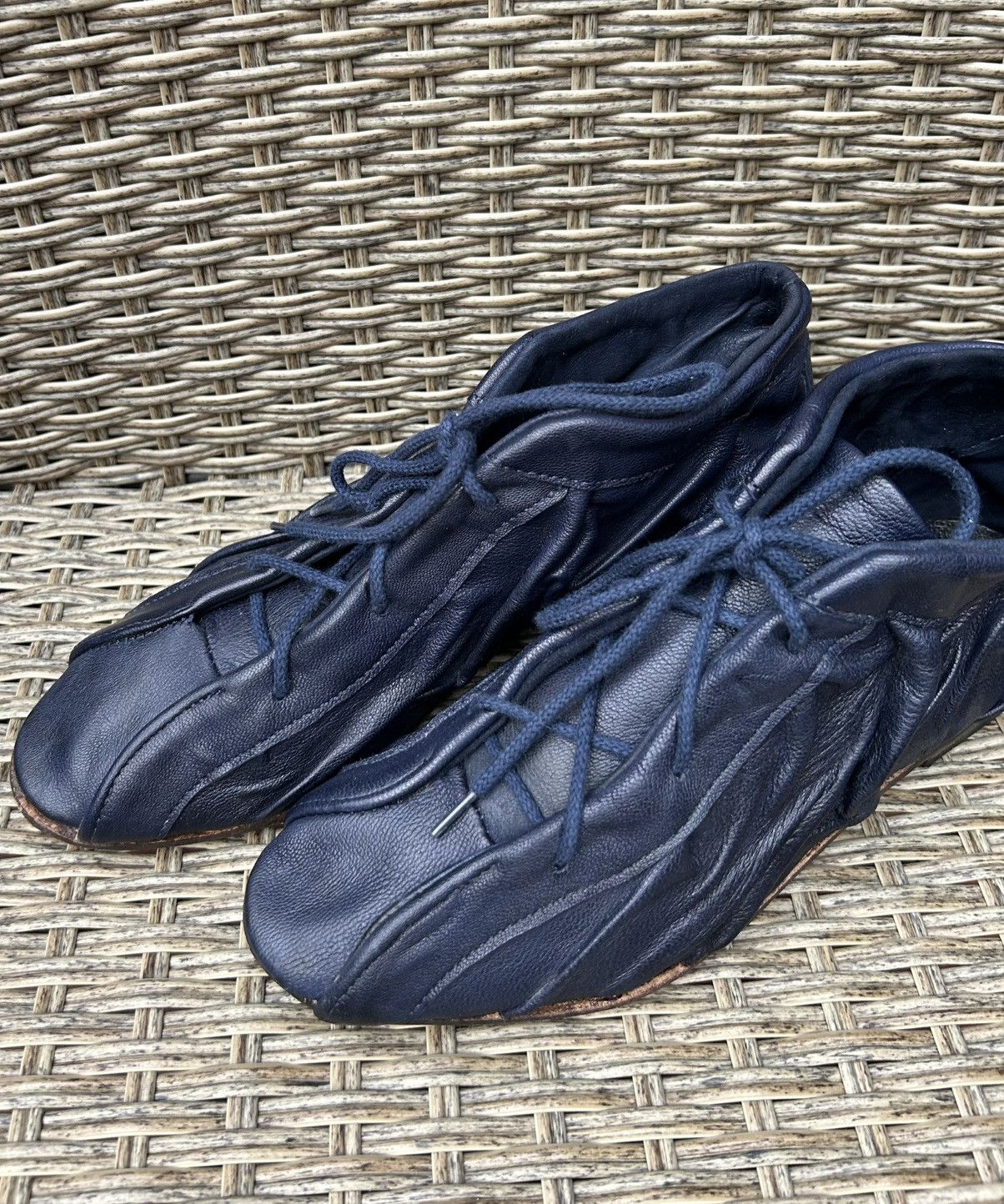 Other Atelier Inscrire Hand Made Navy Wrinkled Leather Ankle Boots Size US 9 / IT 39 - 5 Thumbnail