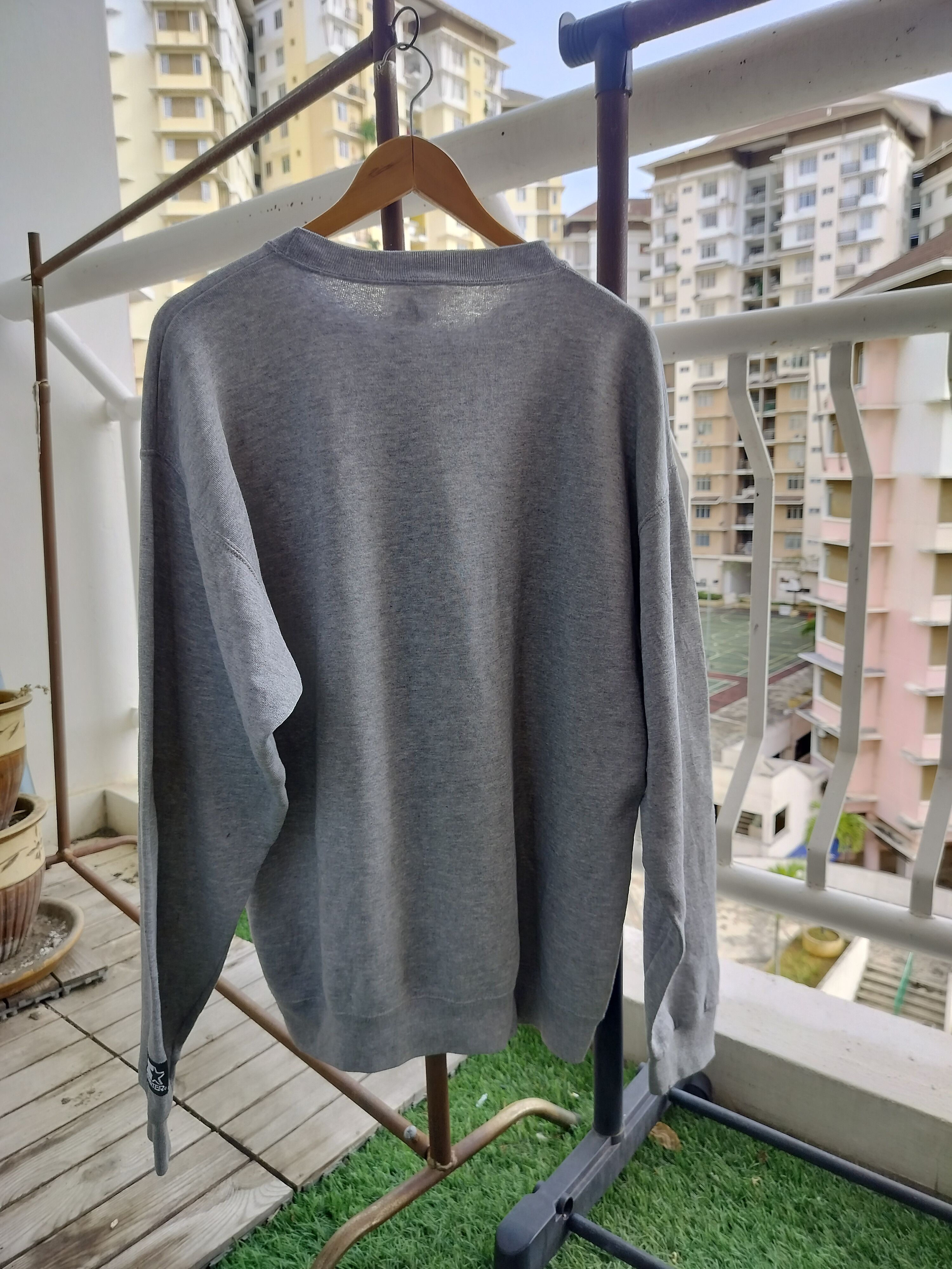 Starter Vintage Starter sweatshirt Size US L / EU 52-54 / 3 - 7 Thumbnail