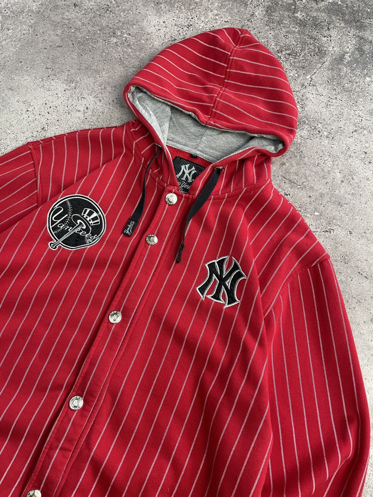Vintage Vintage Nike New York Yankees Zip Hoodie Jacket Y2K Size US L / EU 52-54 / 3 - 5 Thumbnail