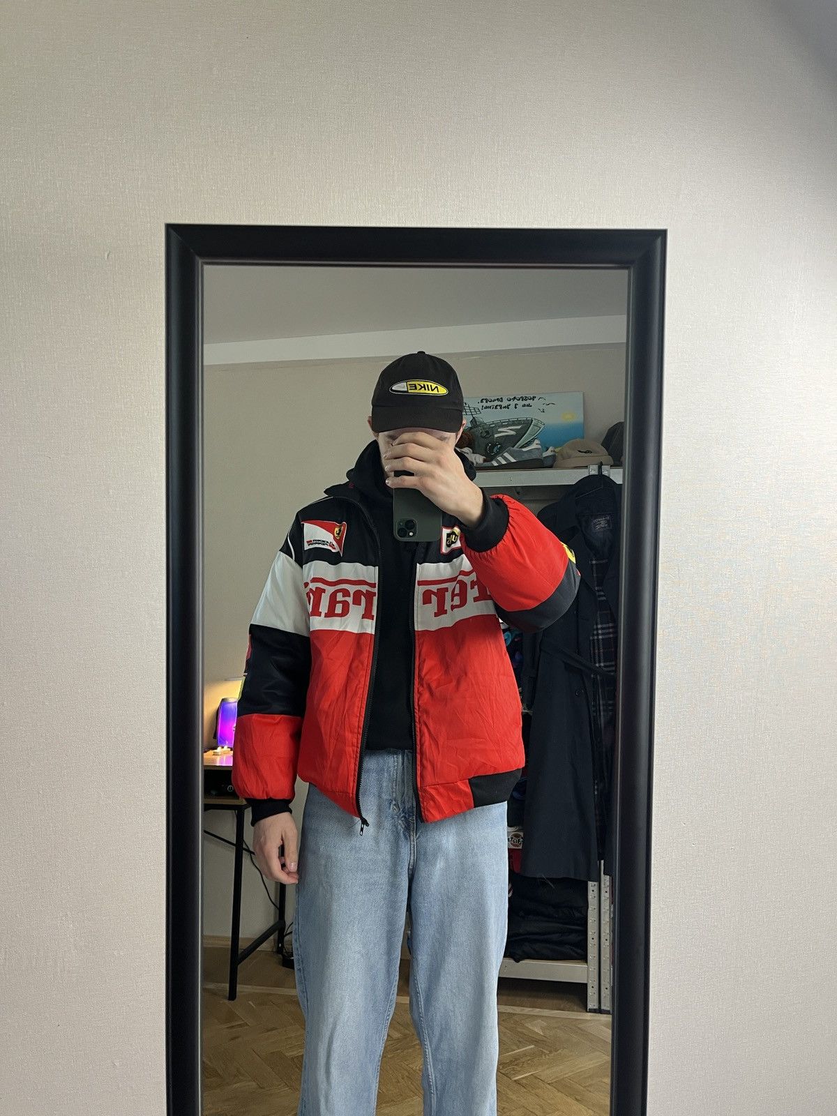 Ferrari × Formula 1 Ferrari F1 Racing Jacket Hype Rare Big Logo Marlboro Size US M / EU 48-50 / 2 - 3 Thumbnail