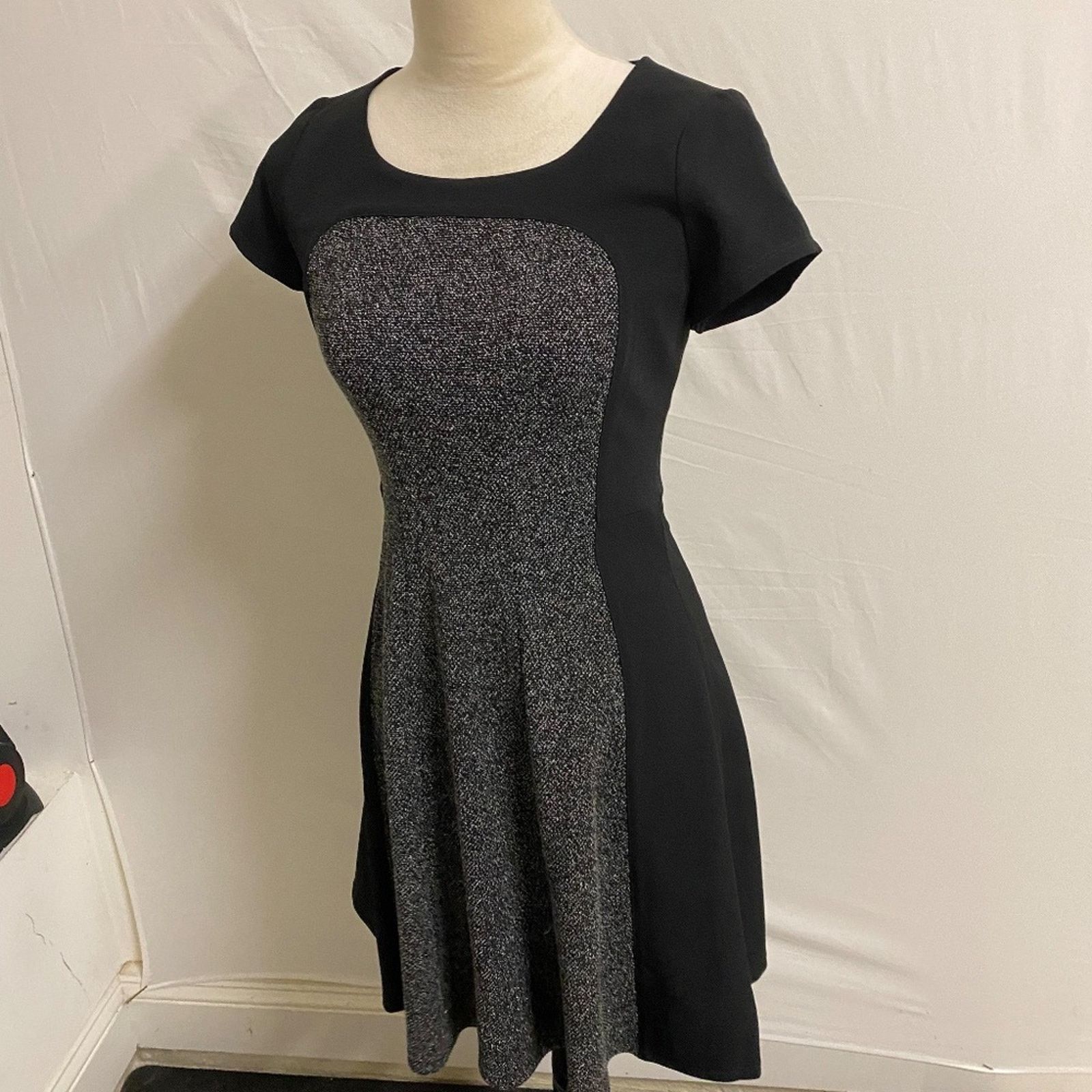 White House Black Market WHBM Dress Women's Career Fit and Flare Slim Swing - 0 Size XS / US 0-2 / IT 36-38 - 5 Thumbnail