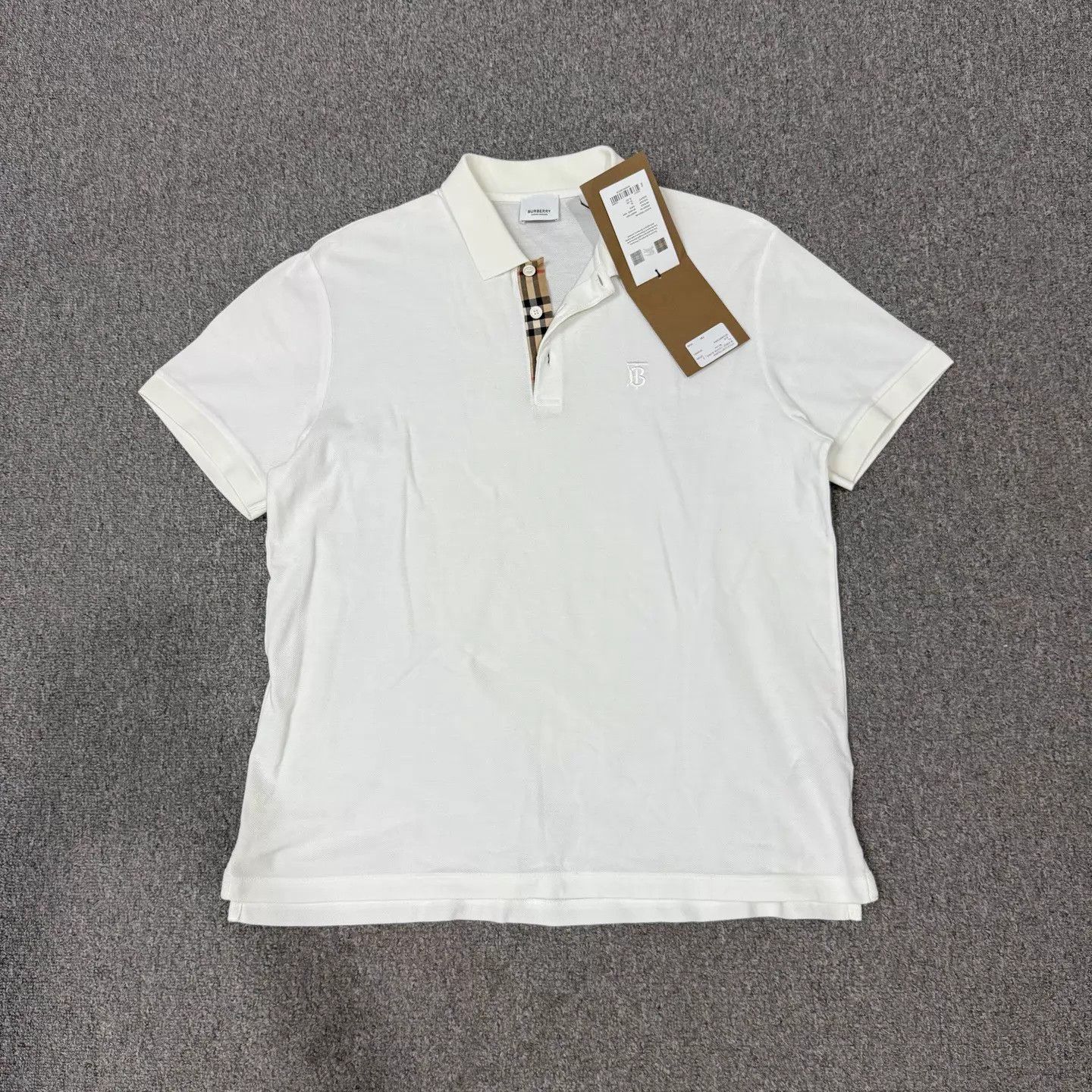 Burberry Burberry White TB Logo SS Polo XL NWT Size US XL / EU 56 / 4 - 1 Thumbnail