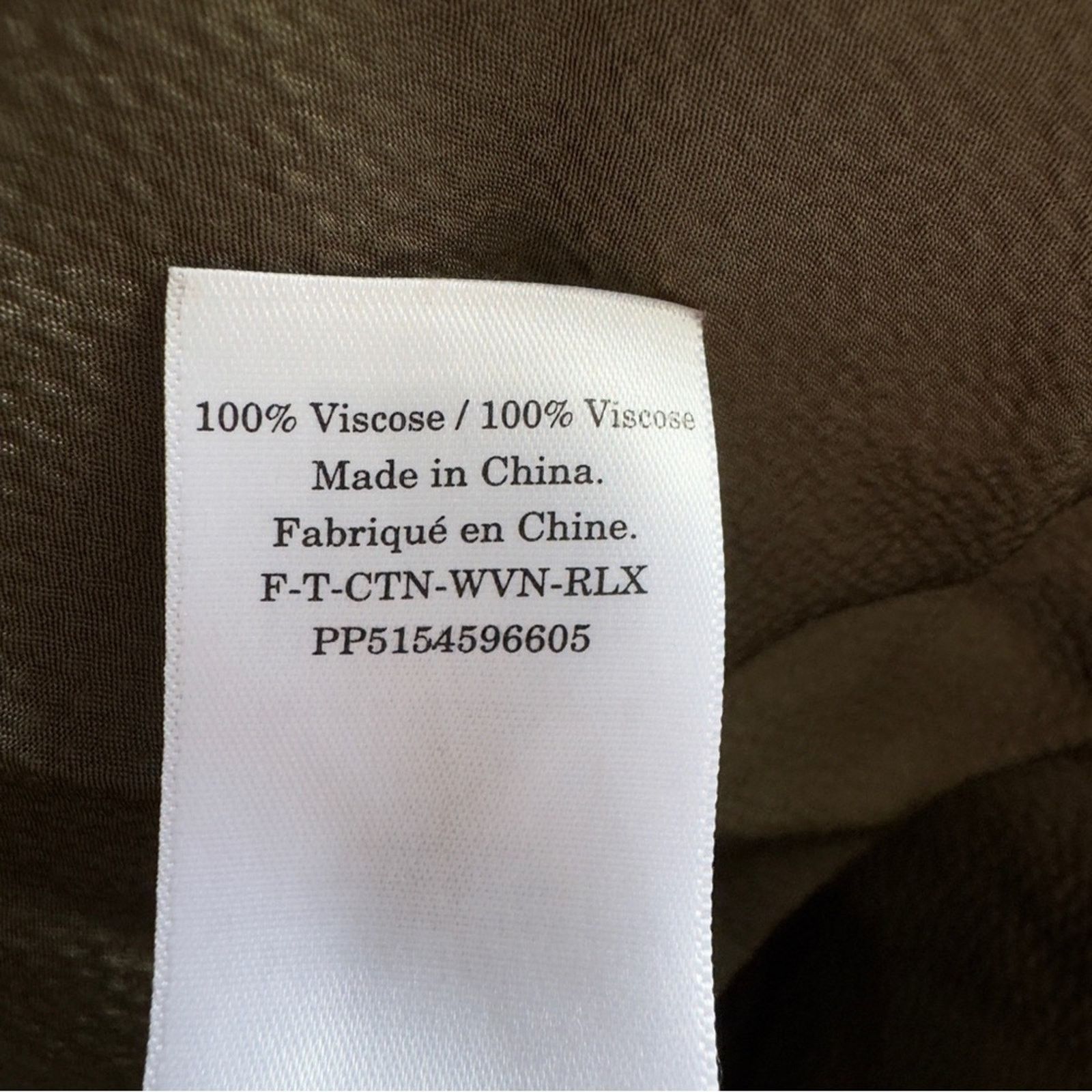 Everlane Everlane Olive Green Hammered Satin Short Sleeve Women's Top Size S / US 4 / IT 40 - 8 Thumbnail