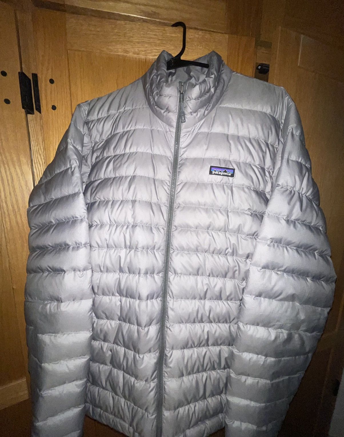 image of Patagonia Mens Down Puffer Jacket Coat Sweater Snow Full Zip in Grey (Size Large)