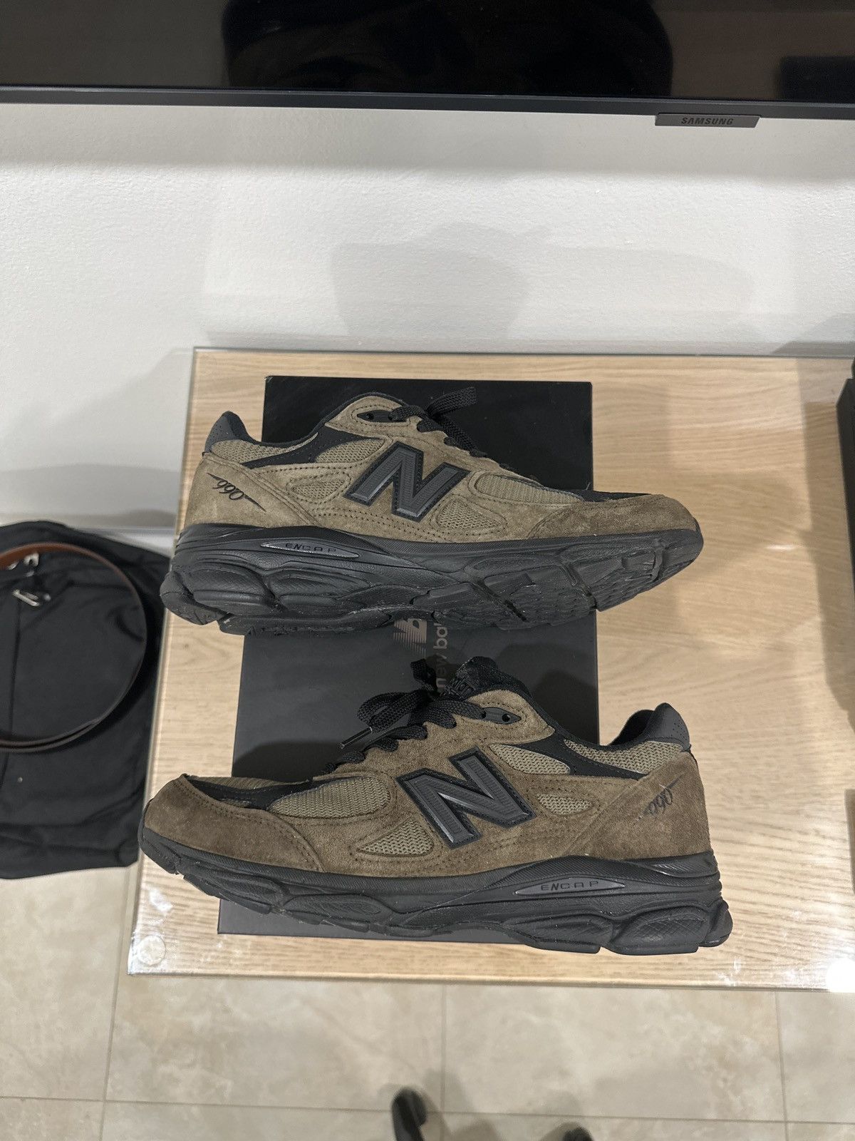 JJJJound × New Balance JJJJound x 990v3 New Balance Size US 8.5 / EU 41-42 - 1 Thumbnail