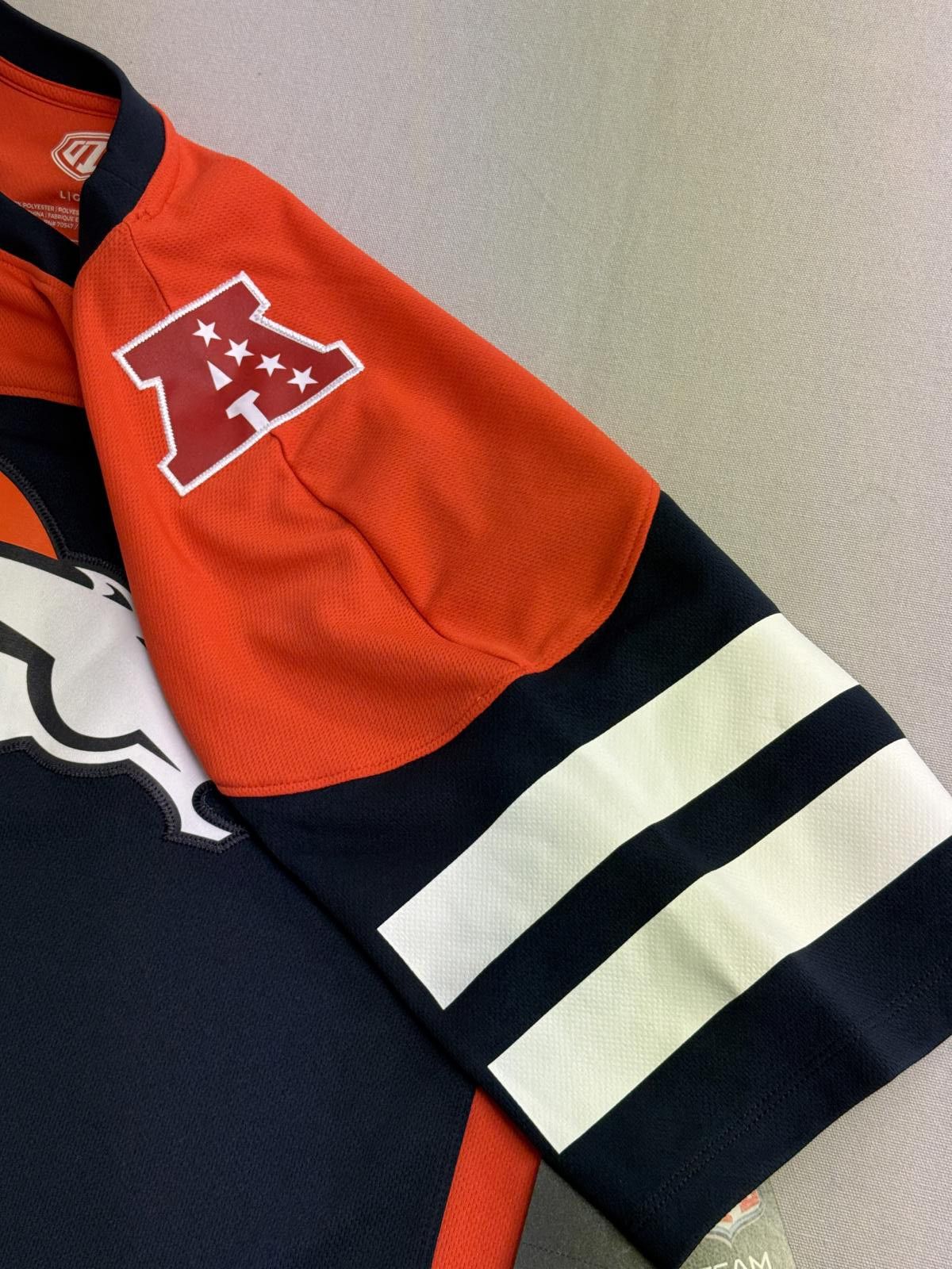 NFL Denver Broncos Jersey T-shirt Cut OTS Alton Top Mens NWT -L Size US L / EU 52-54 / 3 - 7 Thumbnail