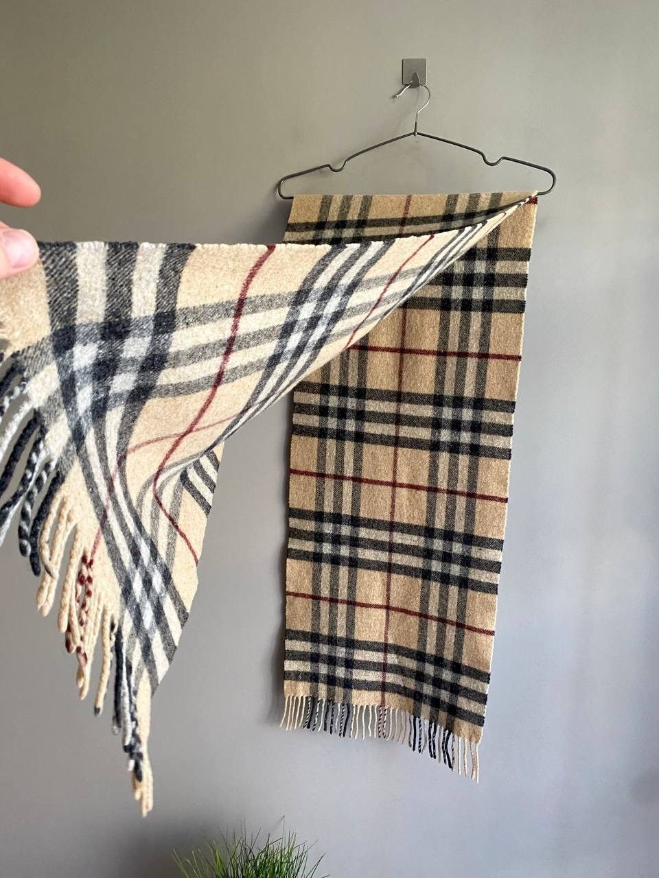 Burberry Burberry London Nova Check Pattern 100% LambsWool Scarf Size ONE SIZE - 7 Thumbnail