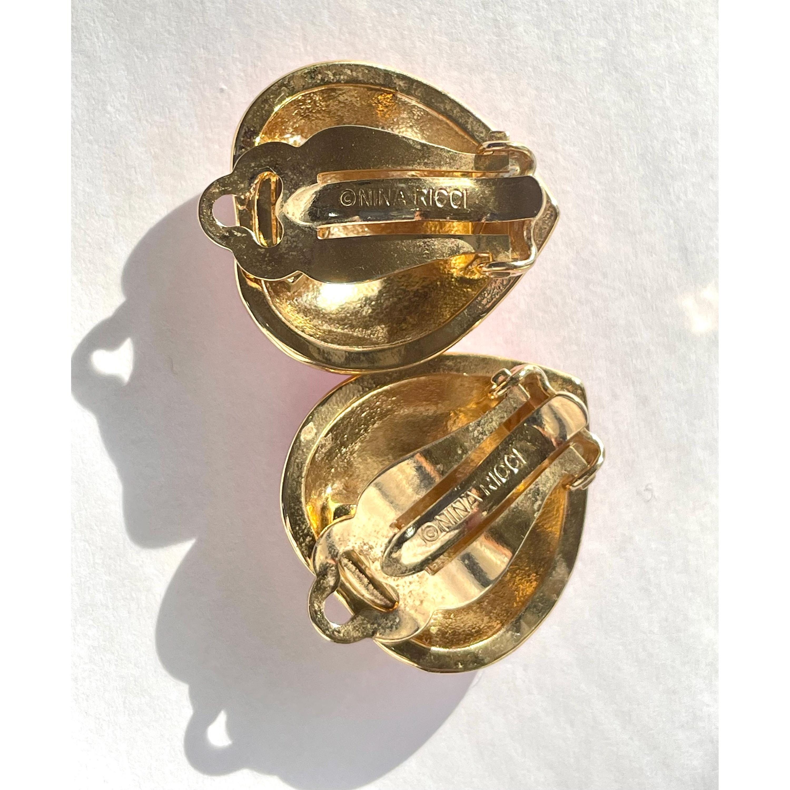 Nina Ricci Vintage Nina Ricci gold and pink heart earrings. Chic mod Size ONE SIZE - 4 Thumbnail