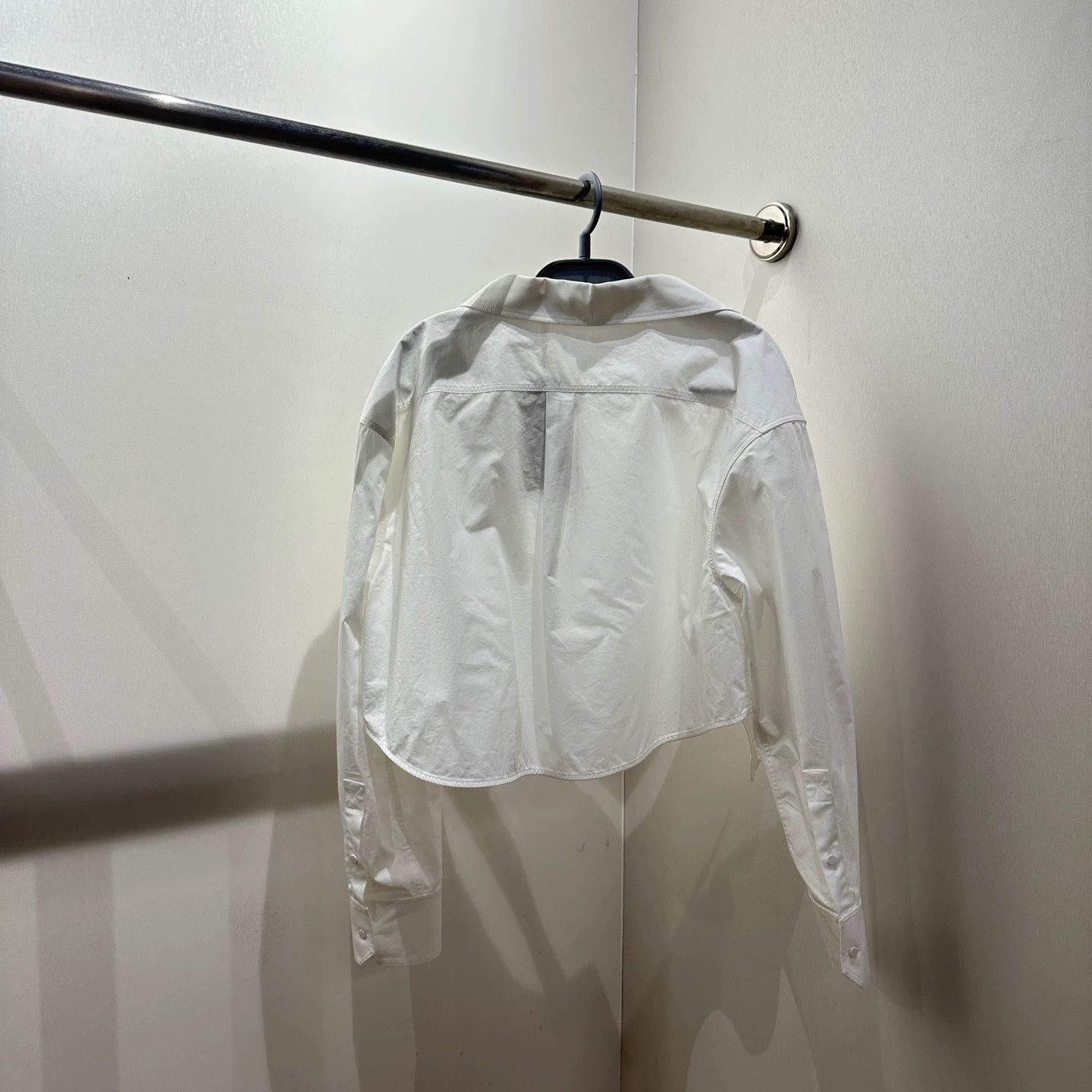 Valentino Valentino jan767 cotton irregular longsleeve IT42 shirt Size M / US 6-8 / IT 42-44 - 2 Thumbnail