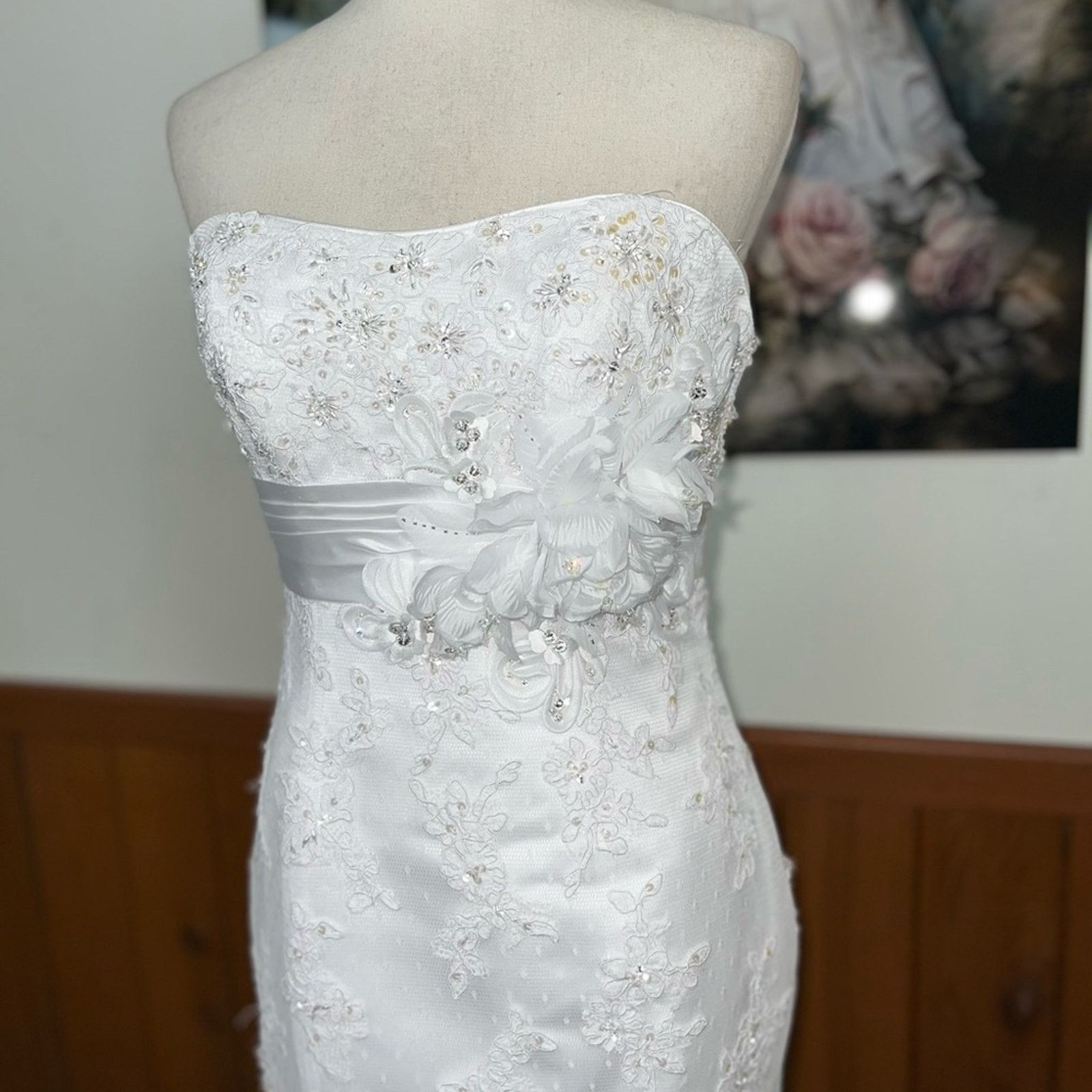Other Elegant Maggie Sottero Lorie Strapless Lace Wedding Gown! Size M / US 6-8 / IT 42-44 - 3 Thumbnail