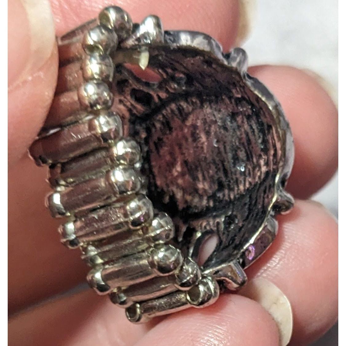 Other Victorian Style Silver Tone Stretch Ring With Marbled White Size ONE SIZE - 17 Thumbnail