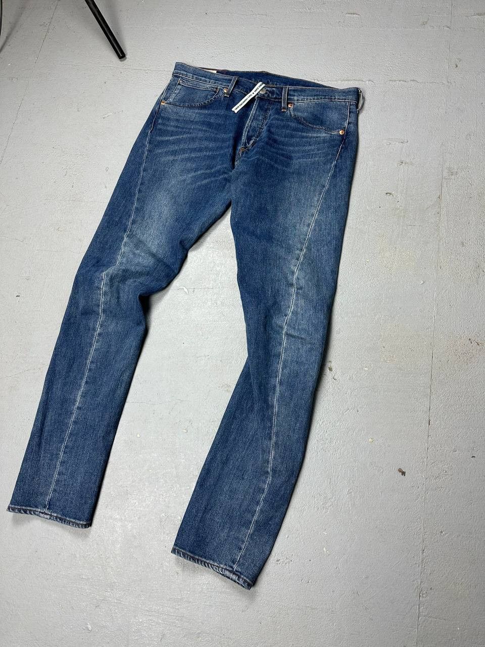 Levi's × Vintage Levi's Engineered Jeans Asymmetrical Denim Jeans Arc Fit Size US 33 - 1 Thumbnail