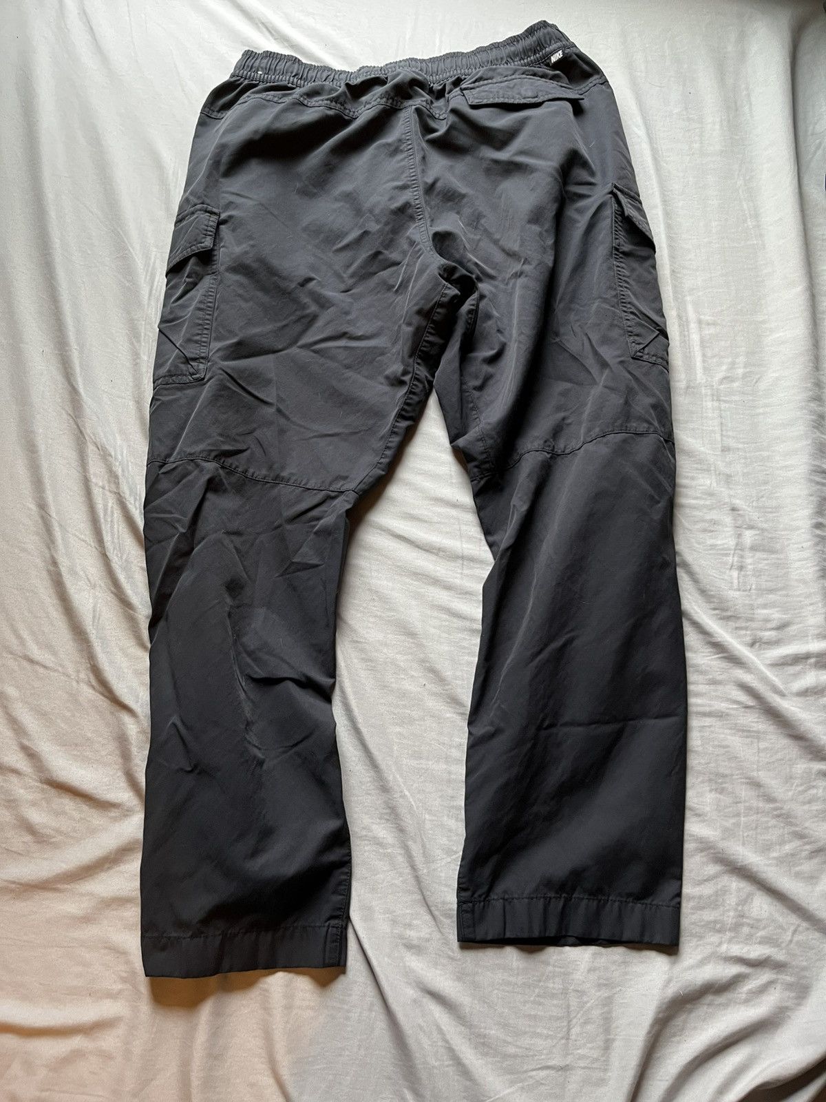 Nike Nike Club Men's Woven Cargo Pants Size US 34 / EU 50 - 5 Thumbnail