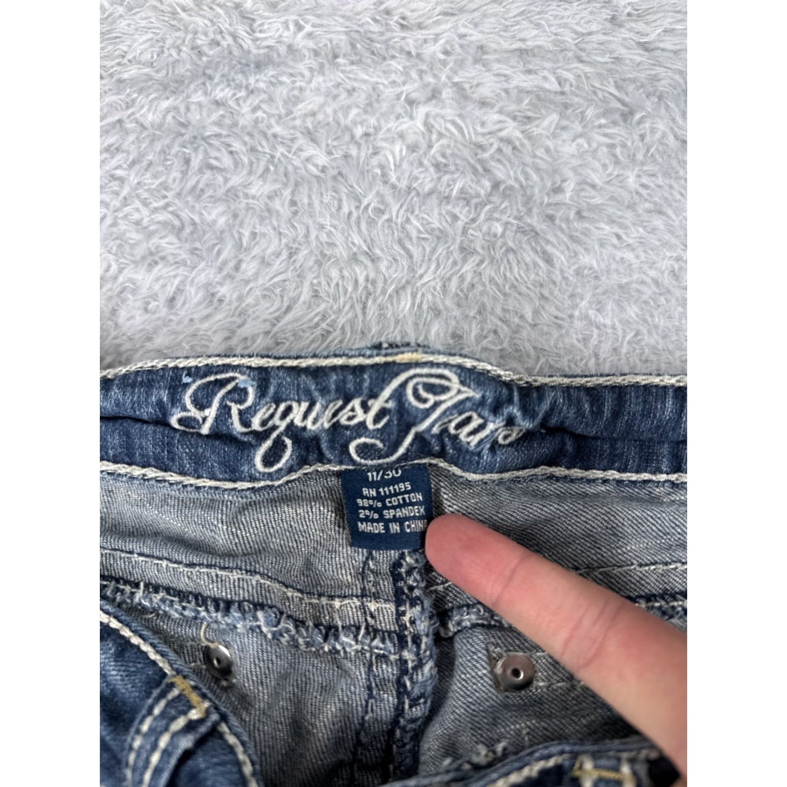 Vintage Request Jeans Pants Womens 11 Blue Denim Flared Distressed Embroidered 29x31 Size 32" / US 10 / IT 46 - 6 Thumbnail