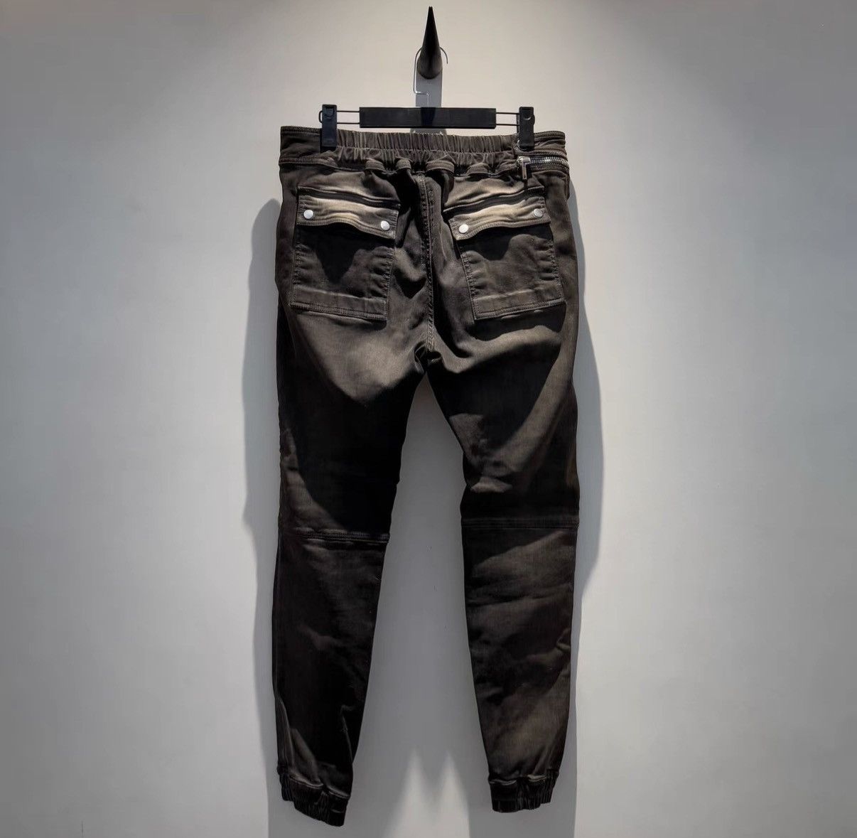 Rick Owens Rick Owens DRKSHDW 24SS Side-Zip Waxed Finish Long Pants Size US 36 / EU 52 - 4 Thumbnail