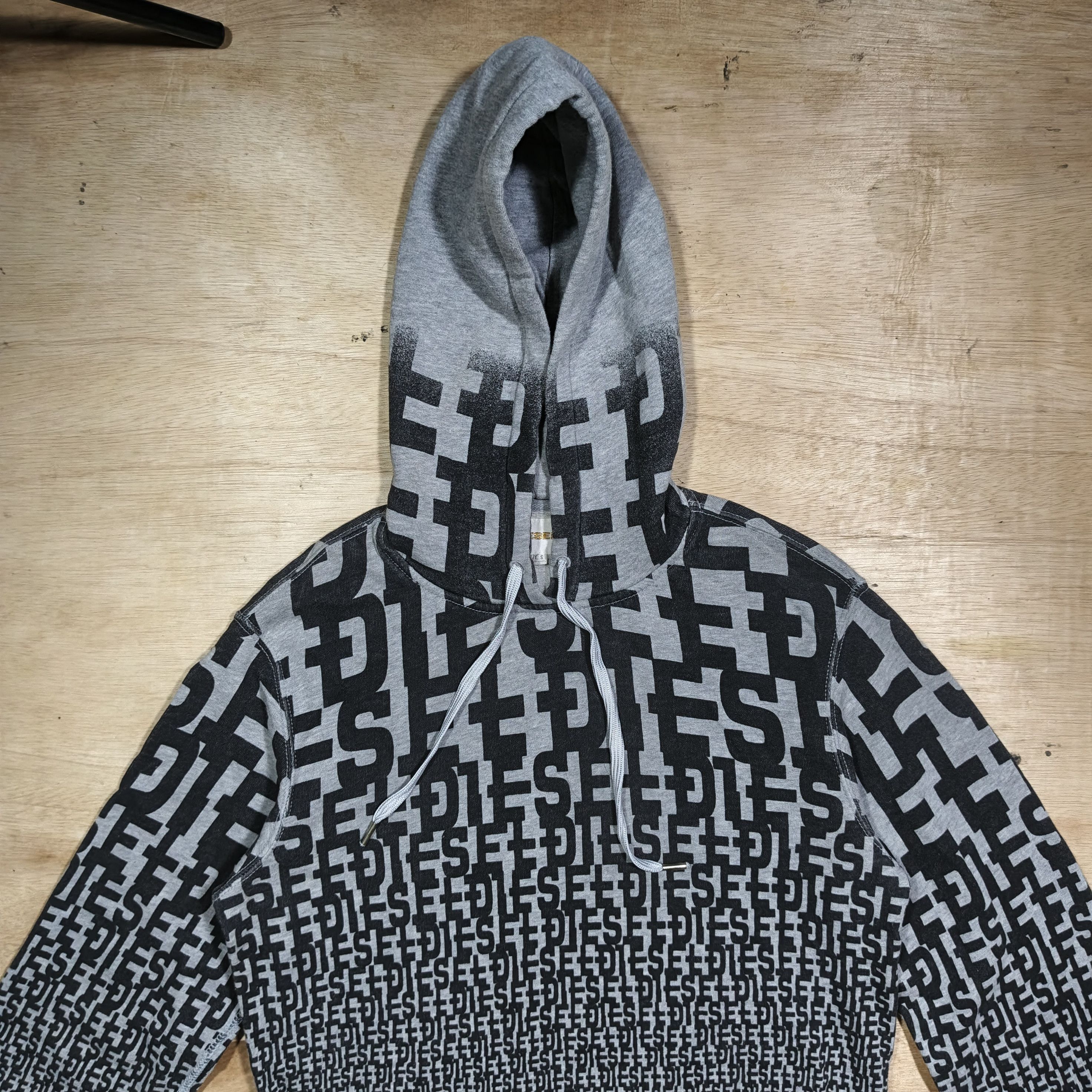 Diesel Diesel Monogram Logo AOP Size US S / EU 44-46 / 1 - 2 Thumbnail