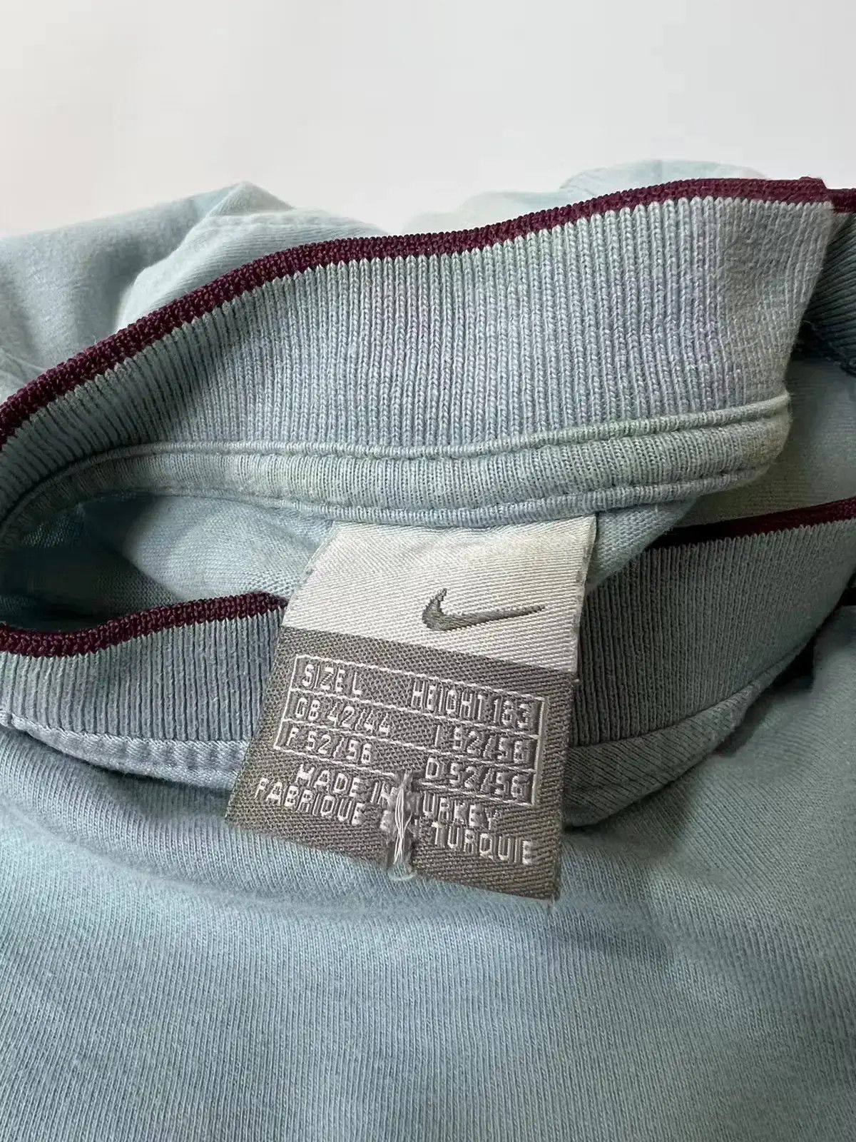 Nike × Vintage Vintage Nike embroidered small logo tee Size US L / EU 52-54 / 3 - 3 Thumbnail
