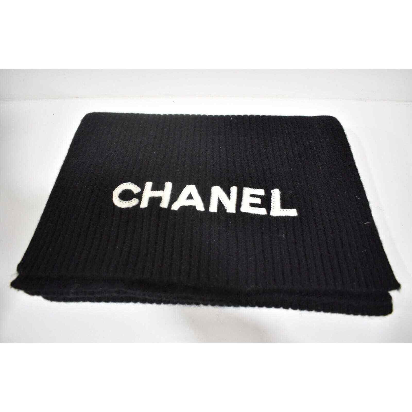 Chanel Chanel Cashmere Letter Logo Winter Scarf Shawl Wrap Size ONE SIZE - 5 Thumbnail