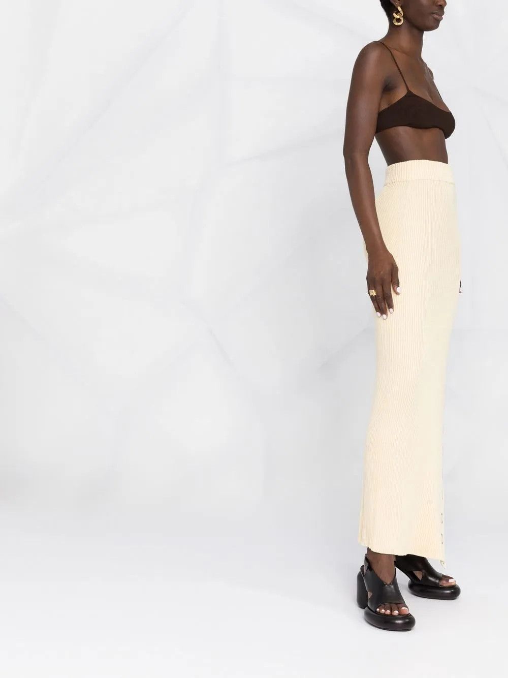 Jil Sander o1y1025 Maxi Skirt in Sand Size 27" / US 4 / IT 40 - 3 Thumbnail