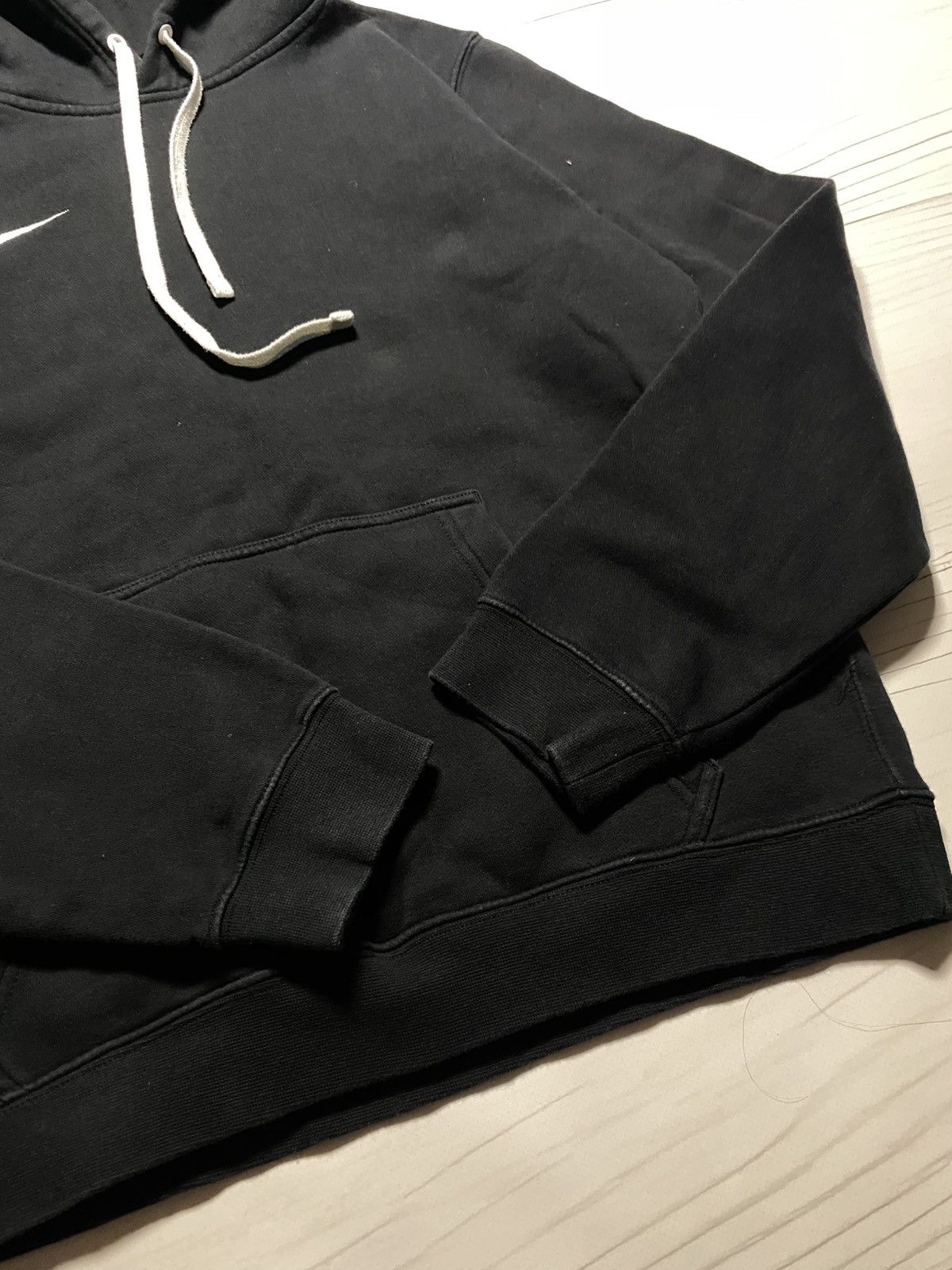 Nike × Vintage Vintage Nike Embroidered swoosh box fit faded y2k hoodie Size US S / EU 44-46 / 1 - 8 Thumbnail