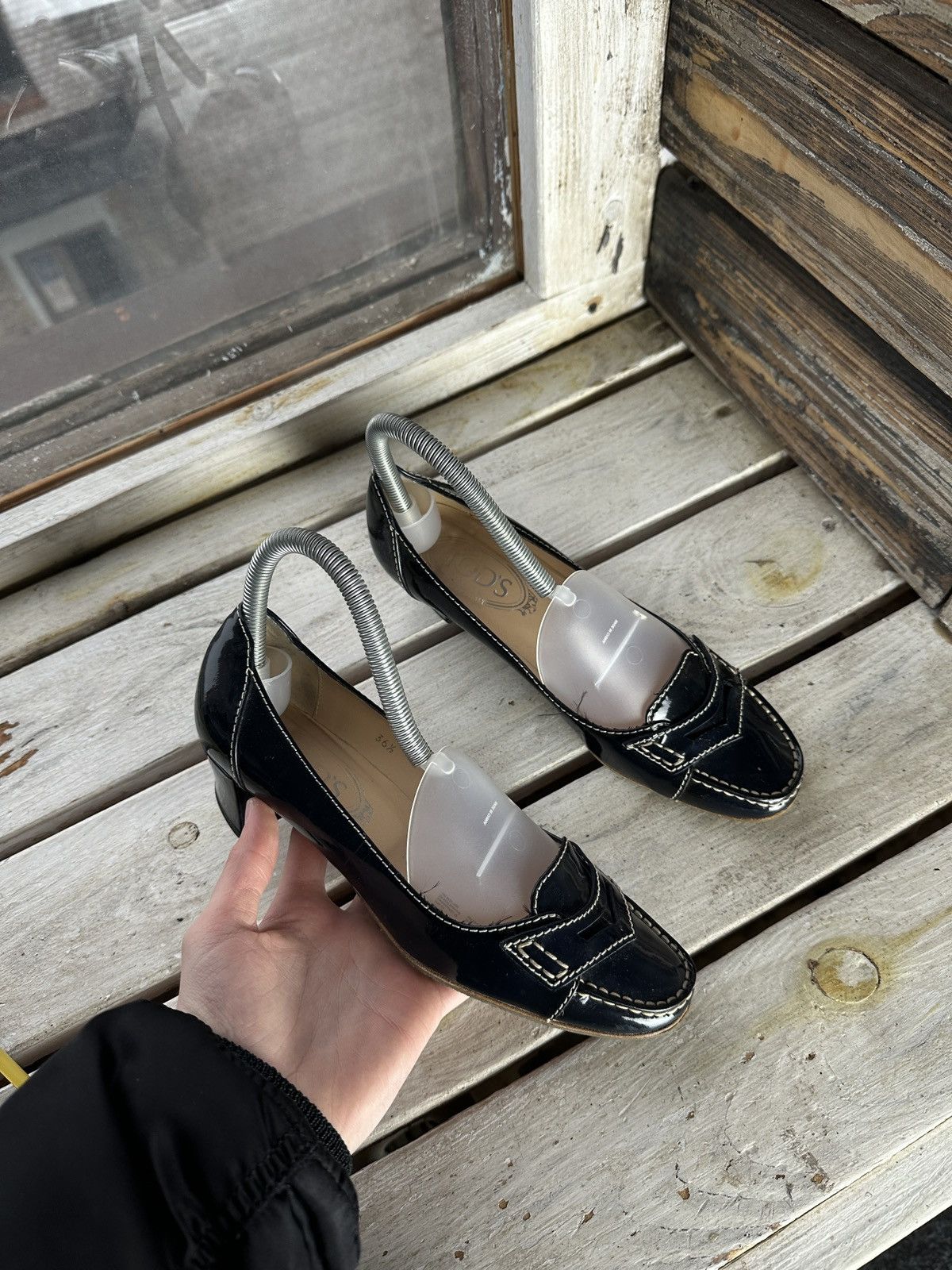 Tod's LUXURY 🚨TOD’S VNTG HEELS WOMEN BLUE TODS LUXURY RARE Size US 6 / IT 36 - 1 Thumbnail