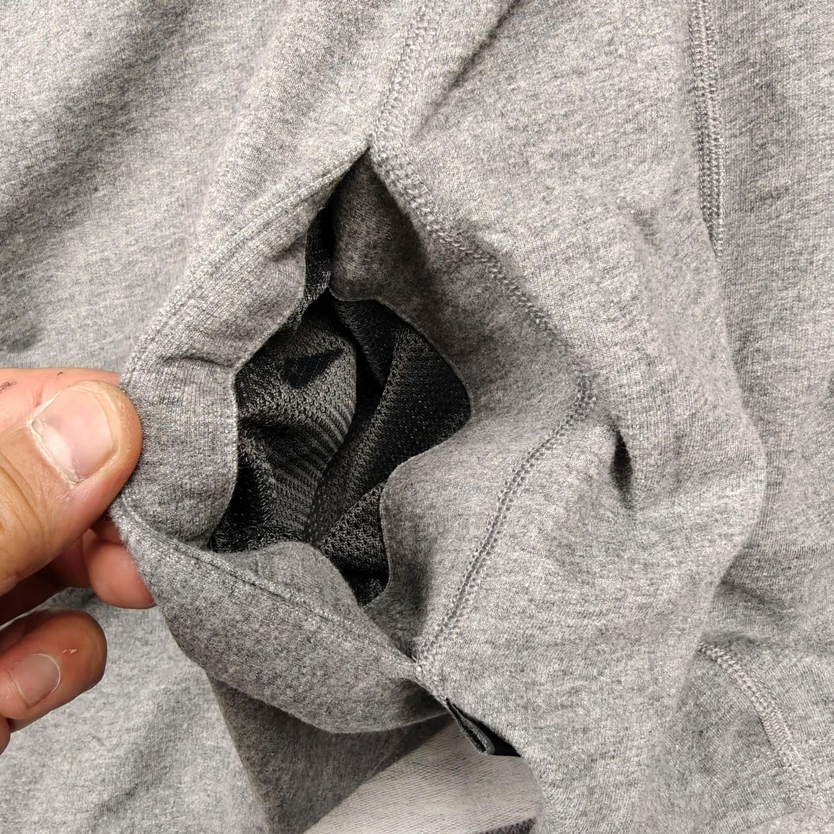 Mountain Hardwear Mountain Hardwear Hoodie Mens 2XL Gray Fleece Pullover 1/2 Zip Chest Pocket Size US XXL / EU 58 / 5 - 7 Thumbnail