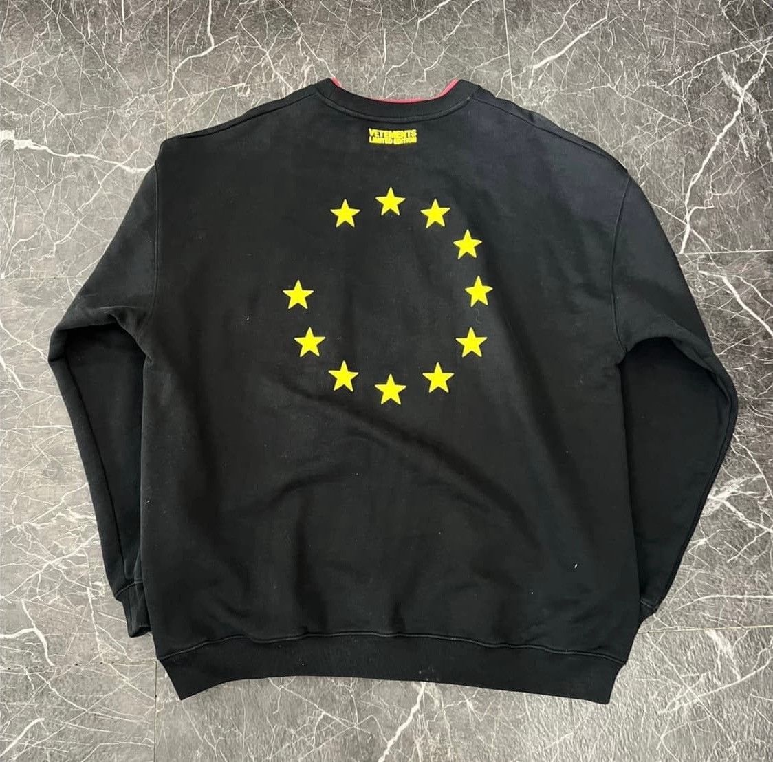 Vetements Vetements Made In Europe Sweatshirt Size US XL / EU 56 / 4 - 2 Thumbnail