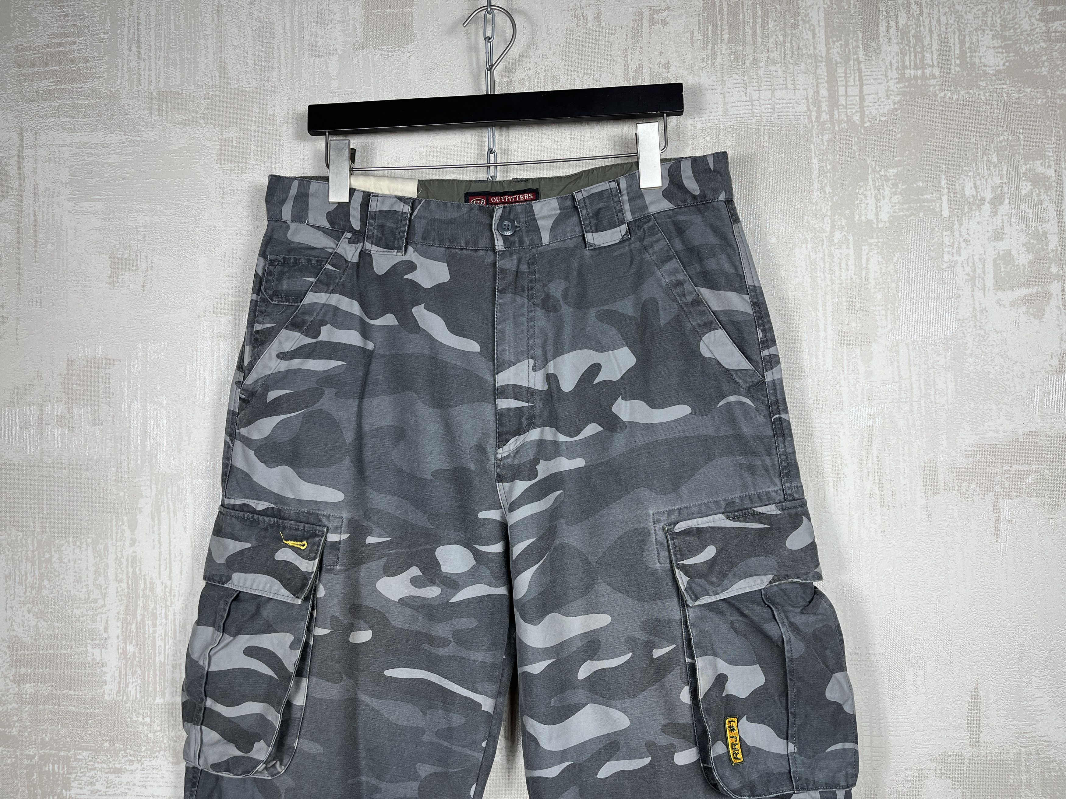 Vintage Vintage RRJ Outfitters Camouflage Camo Cargo Pants Size US 34 / EU 50 - 4 Thumbnail