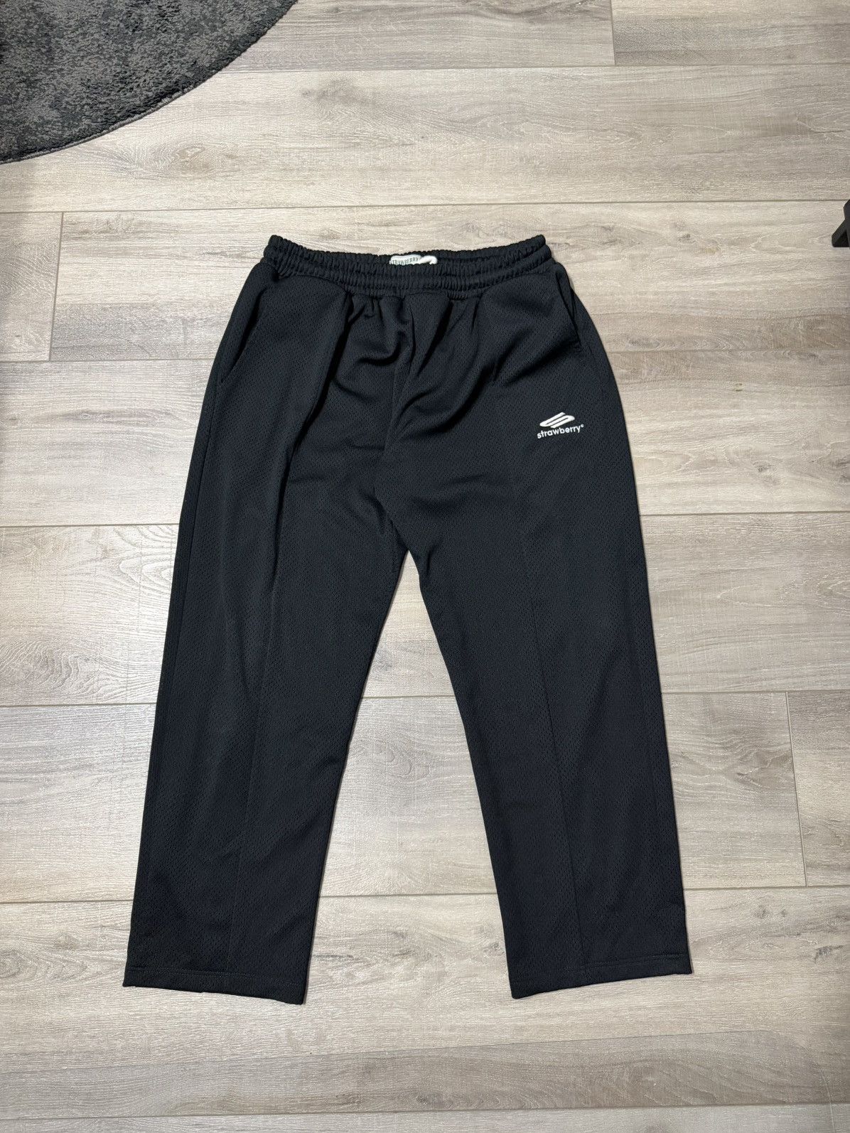 Strawberry Strawberry Pleated Track Pants Size US 32 / EU 48 - 1 Thumbnail