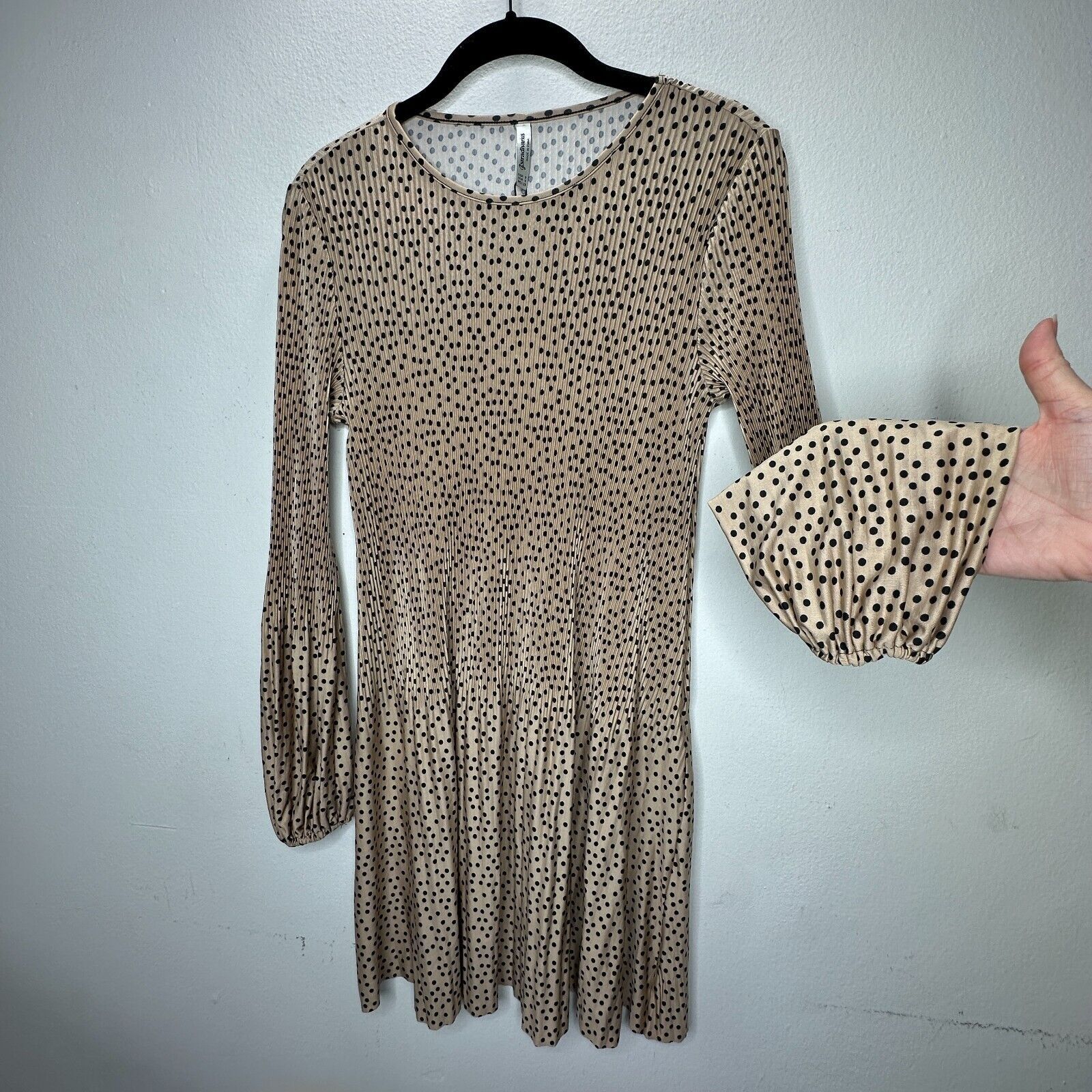 Other Stradivarius Polka Dot Mini Pleat Balloon Sleeve Dress S Size S / US 4 / IT 40 - 4 Thumbnail