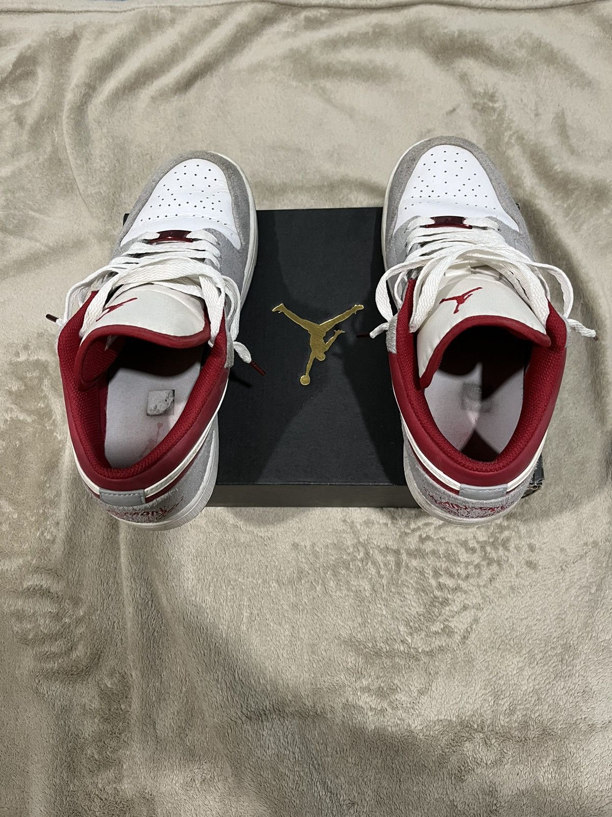 Jordan Brand White/Gray/Red Jordan 1 Low SE Size US 7.5 / EU 40-41 - 5 Thumbnail