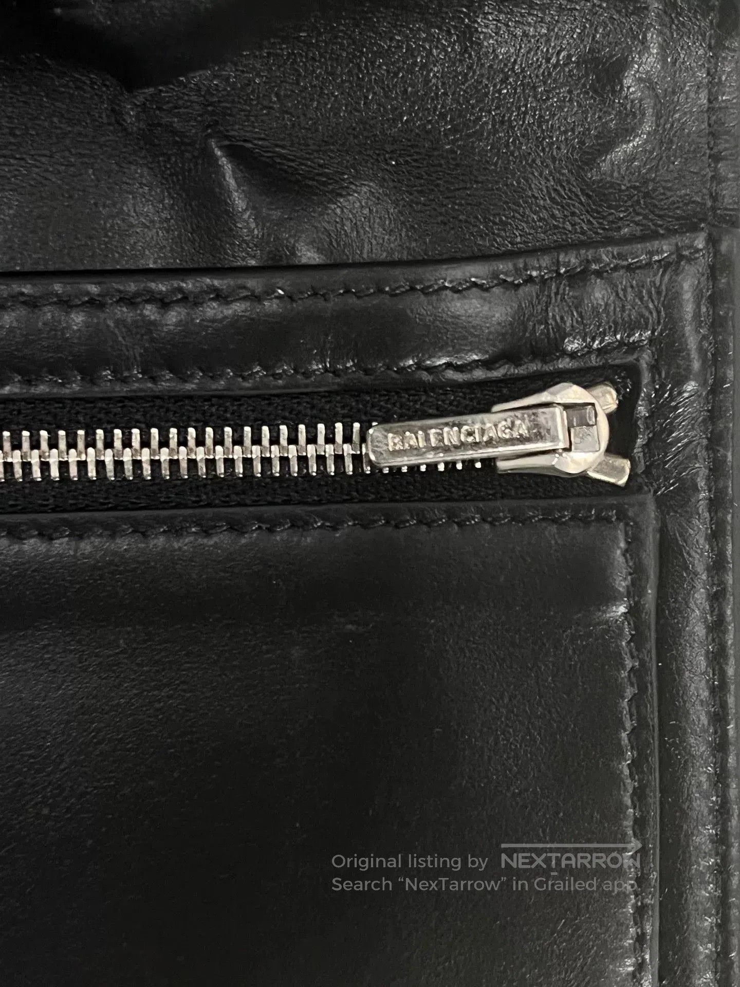 Balenciaga balenciaga passport wallet with embossed logo. Size ONE SIZE - 7 Thumbnail