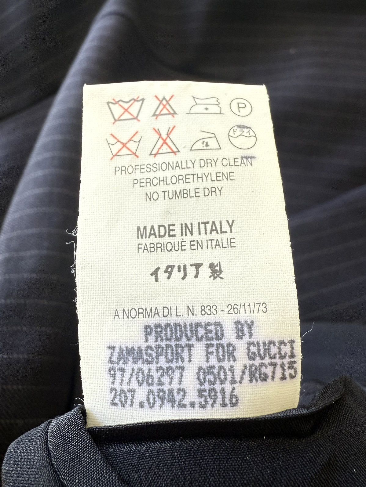 Gucci Gucci by Tom Ford Fall/Winter 1997 Pinstripe Blazer & Pants Size XS / US 0-2 / IT 36-38 - 8 Thumbnail