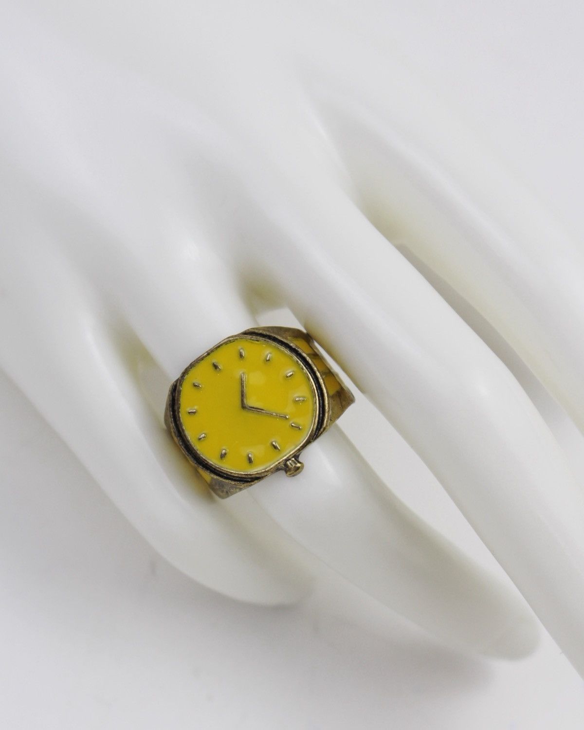 Vintage 2000S JAPANESE MADE YELLOW DIAL WATCH RING Size ONE SIZE - 4 Thumbnail