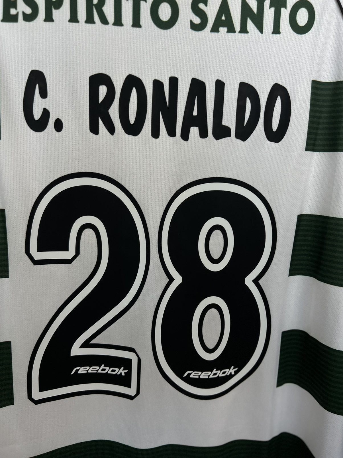 Reebok Soccer Jersey Reebok Sporting 2002/03 Cristiano Ronaldo #28 Size US L / EU 52-54 / 3 - 5 Thumbnail
