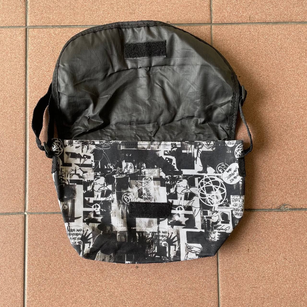 Stussy ⭐️SALE⭐️ STUSSY X FUTURA SLING CROSS BODY BAG Size ONE SIZE - 3 Thumbnail